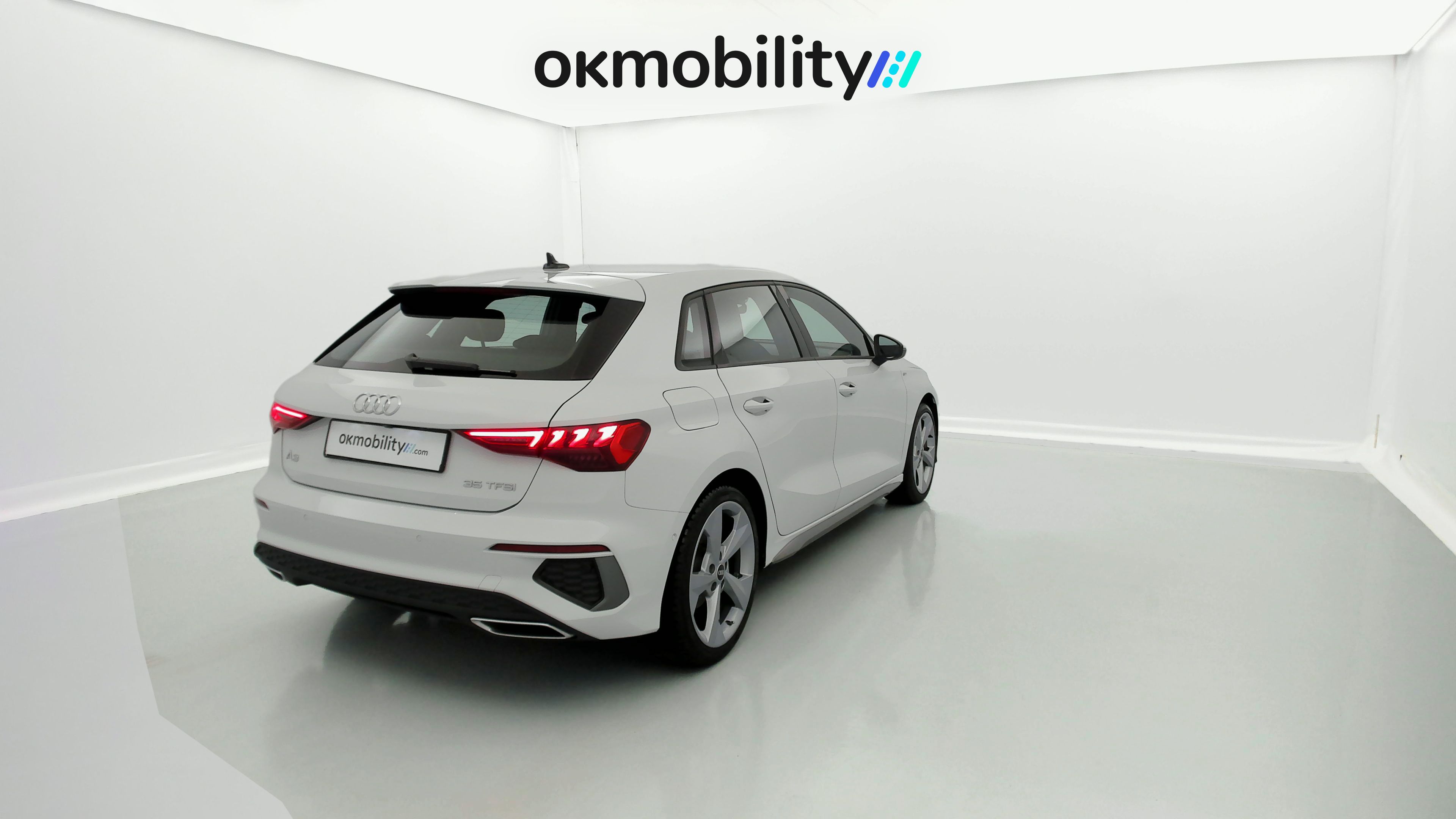 audi a3 sportback s line 35 TFSI 150 STRONIC 2023 gletscherweiss metallic 13