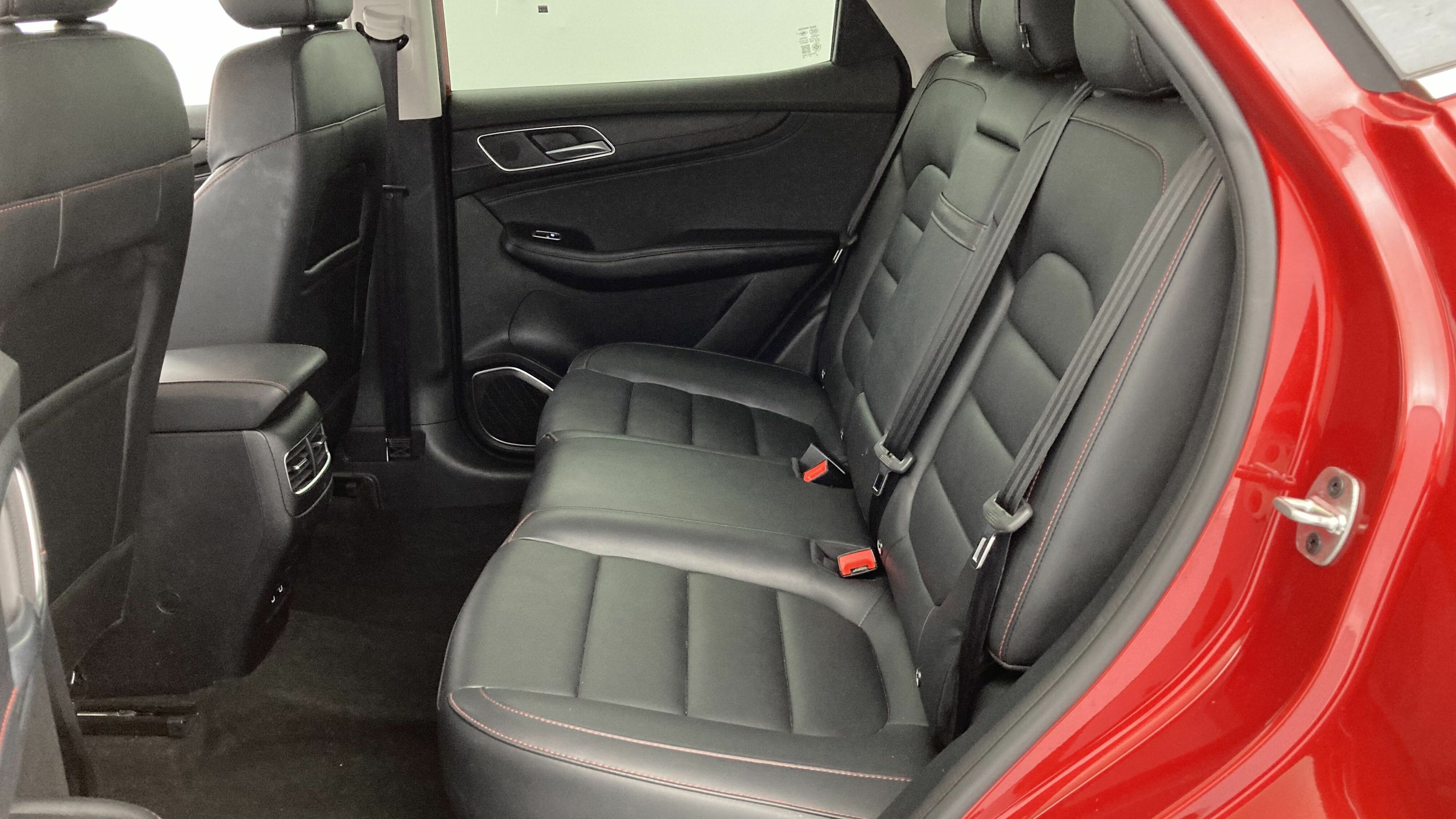 mg hs comfort 1.5 T-GDI 162 AT 2023 diamond red - rsj 20