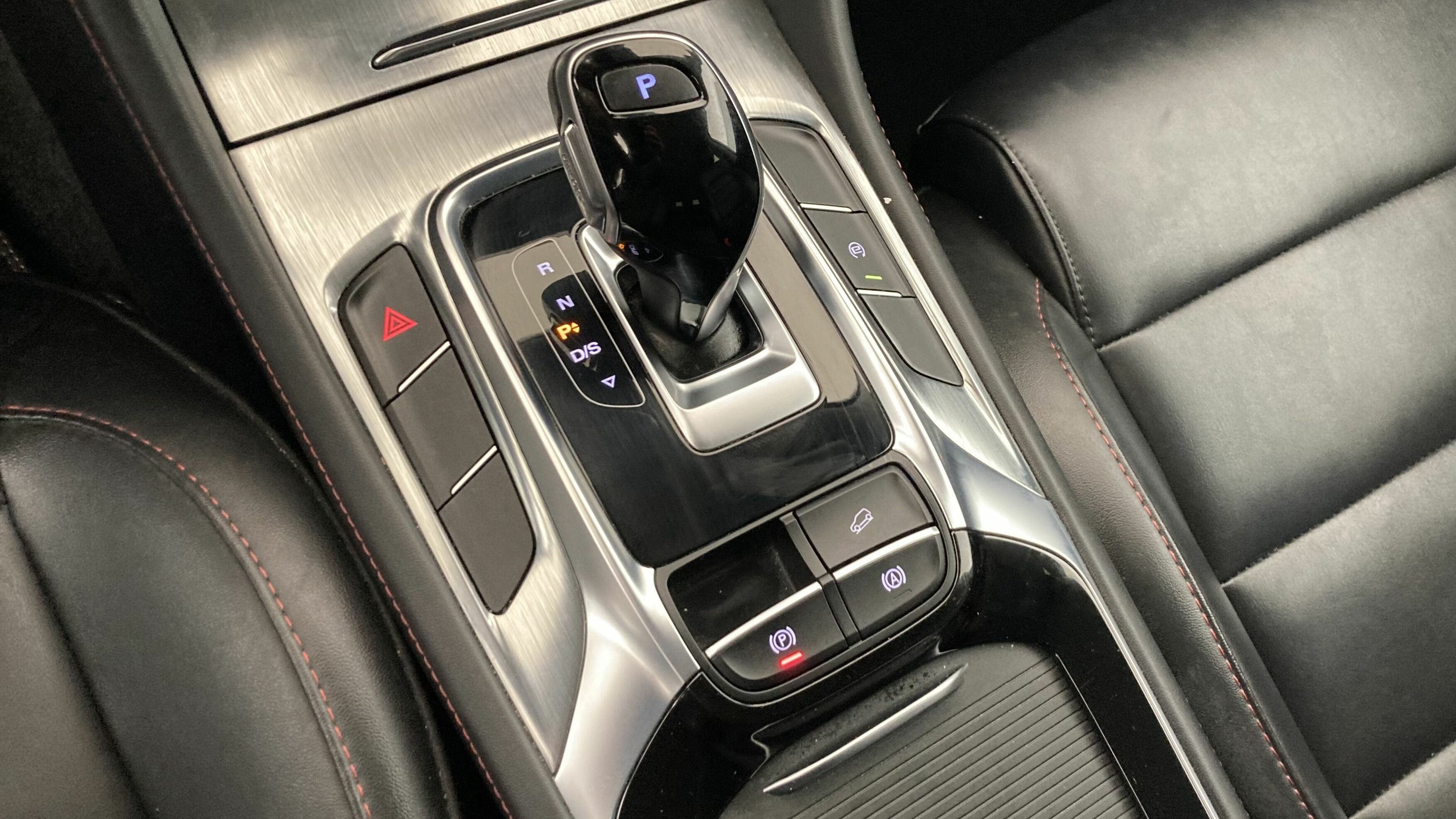 mg hs comfort 1.5 T-GDI 162 AT 2023 dover white - wsb 19