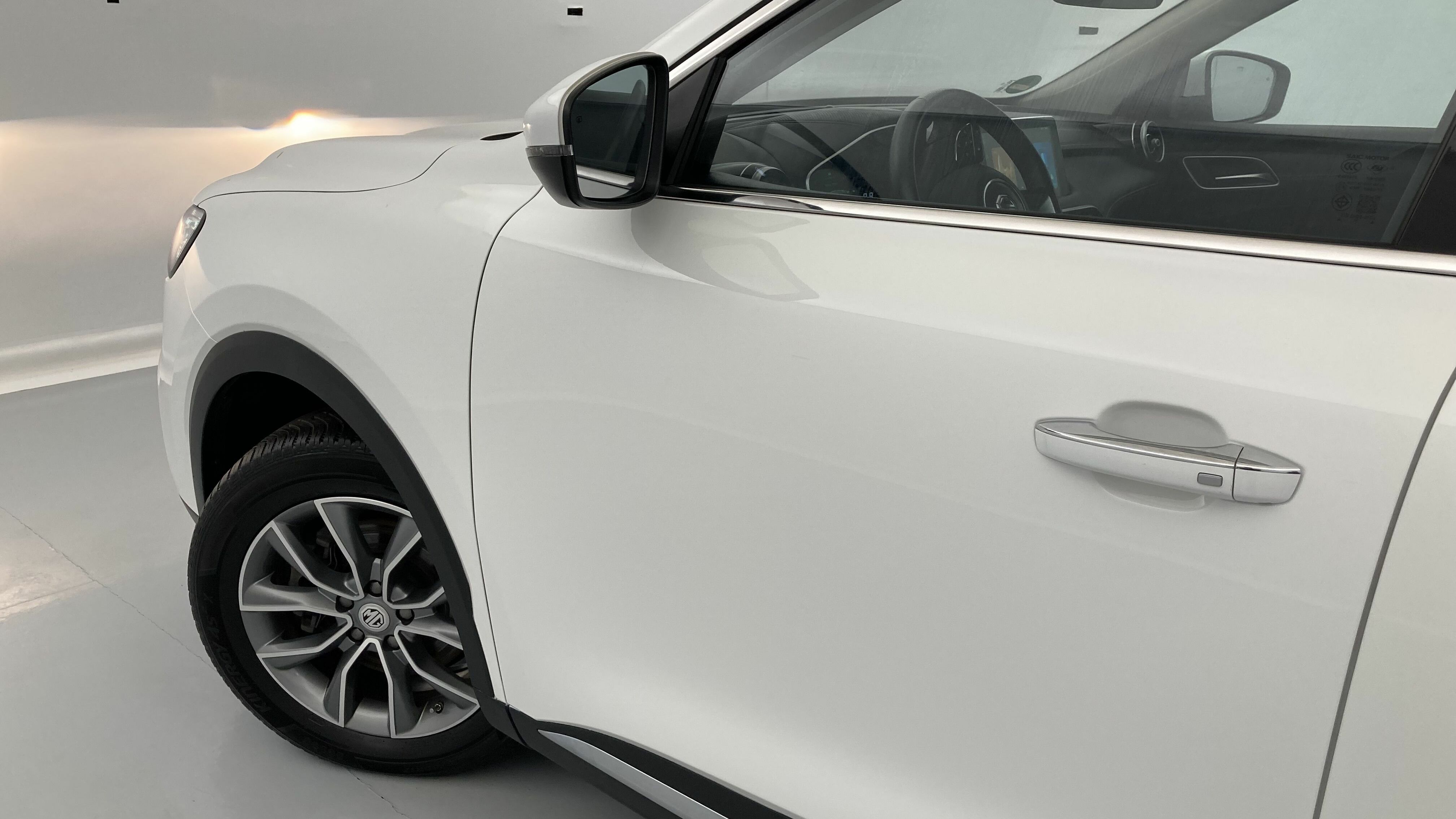 mg hs comfort 1.5 T-GDI 162 AT 2023 dover white - wsb 27