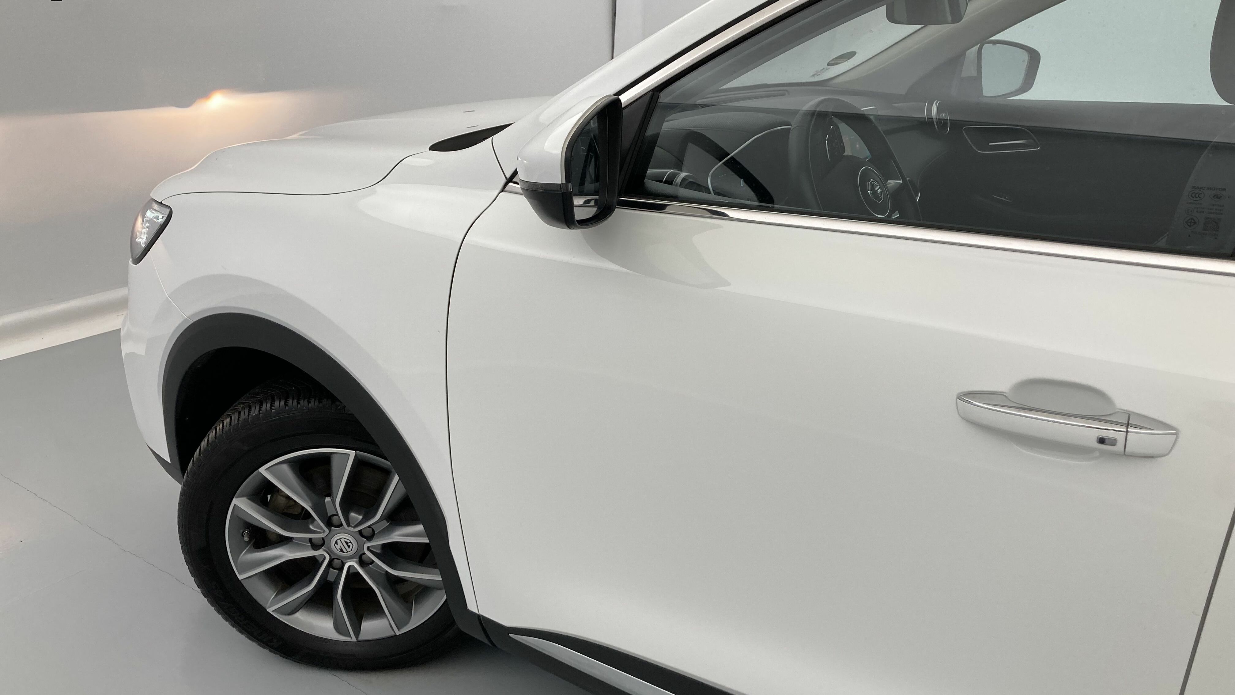 mg hs comfort 1.5 T-GDI 162 AT 2023 dover white - wsb 27