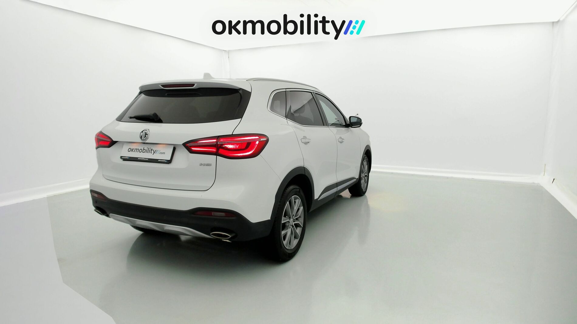 mg hs comfort 1.5 T-GDI 162 AT 2023 dover white - wsb 11