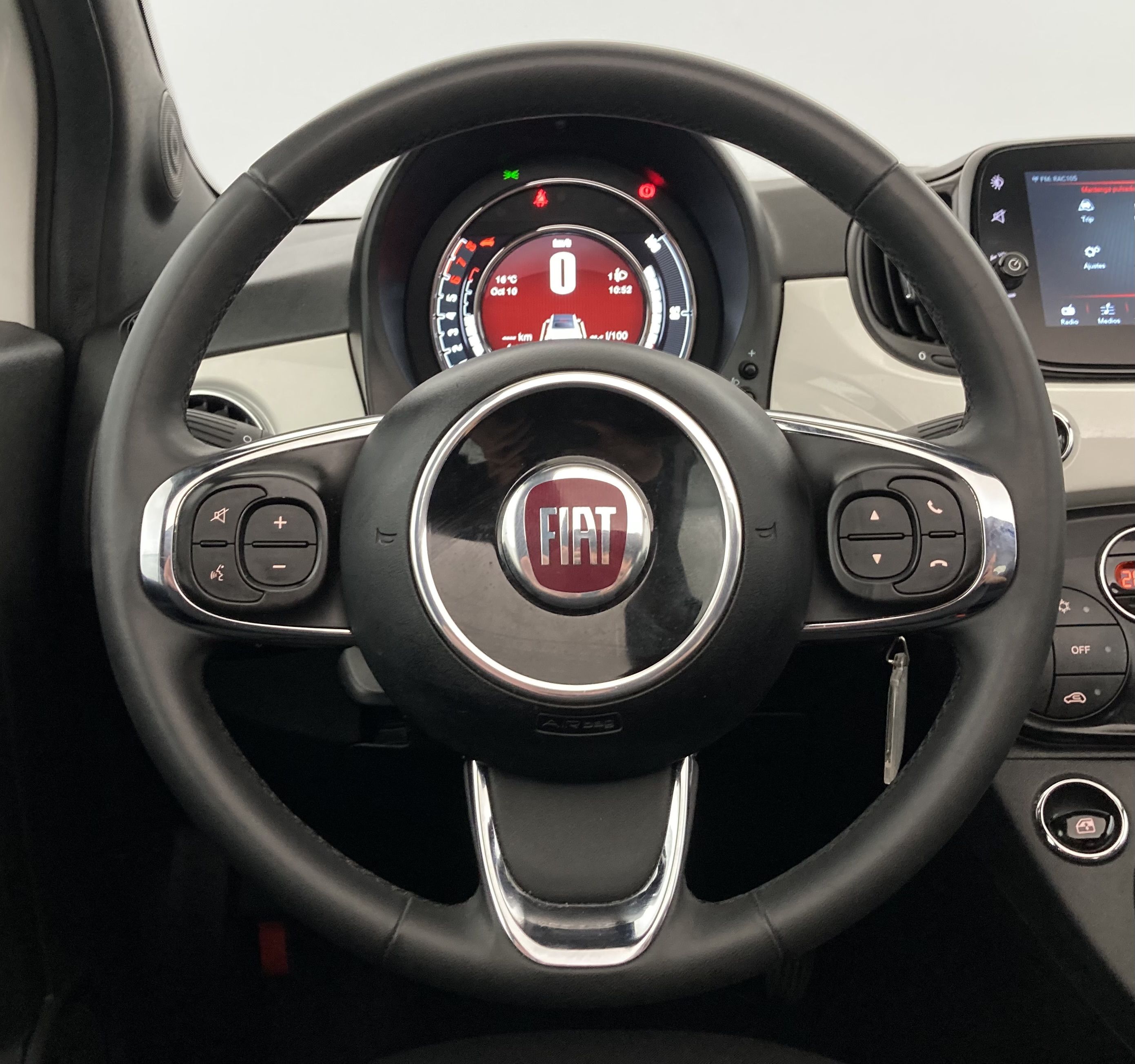 fiat 500c dolcevita 1.0 HYBRID 70 MHEV 2024 blanco gelato 25