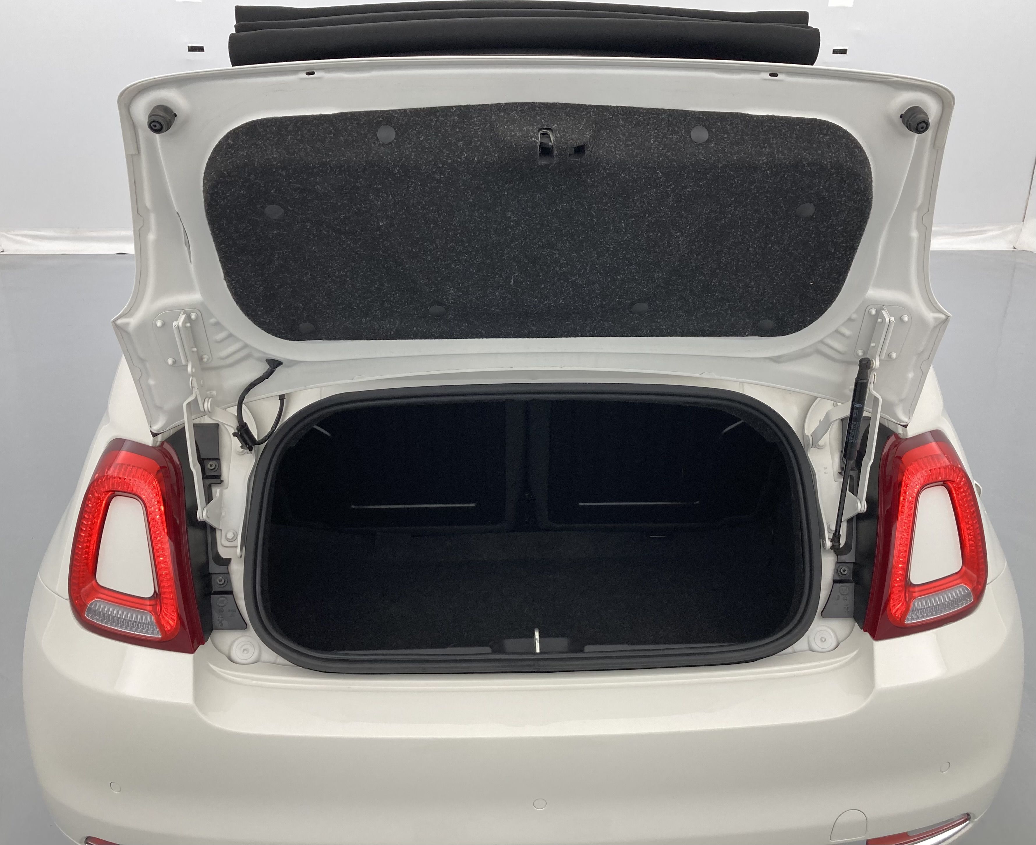 fiat 500c dolcevita 1.0 HYBRID 70 MHEV 2024 blanco gelato 27