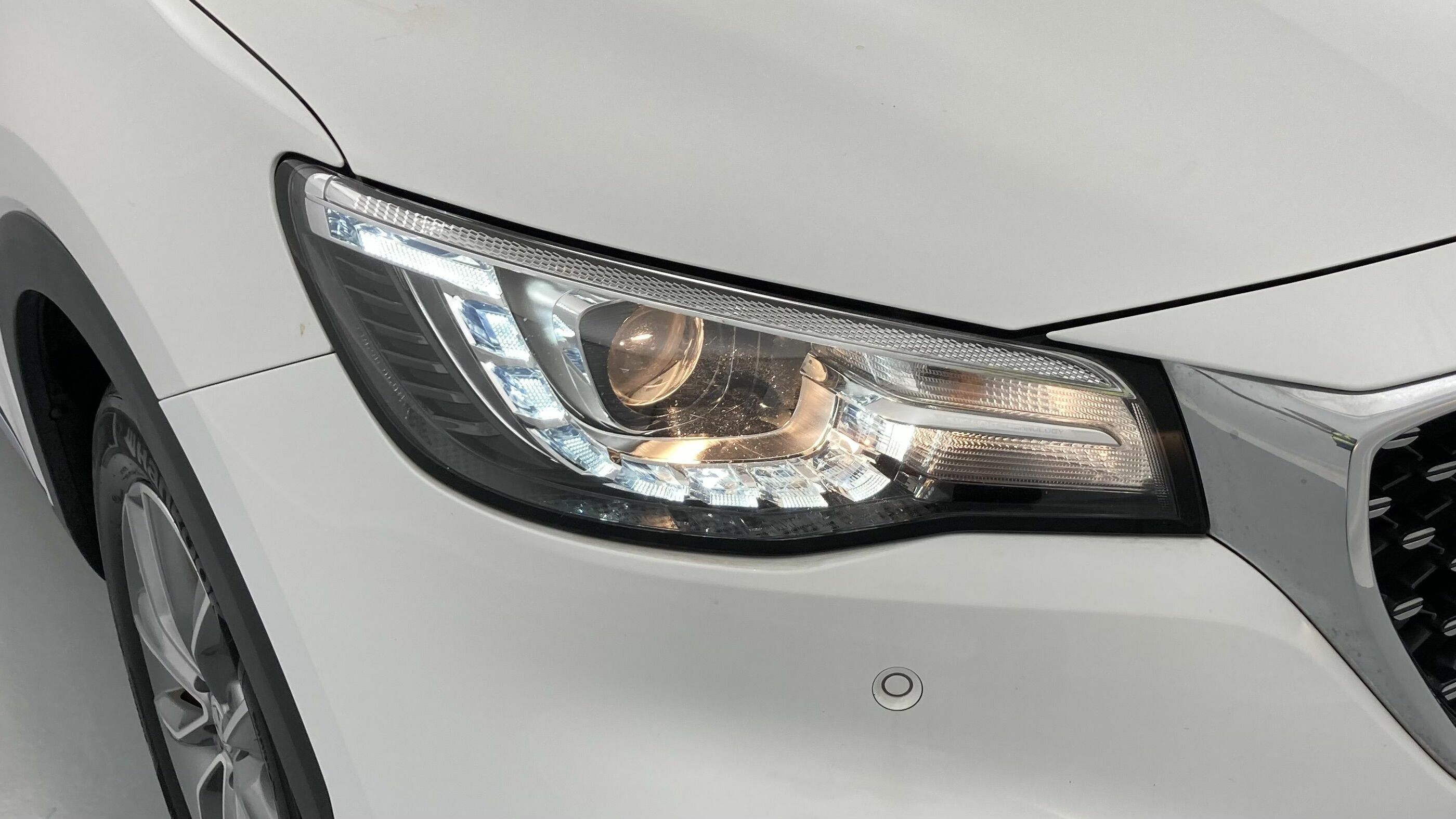 mg hs comfort 1.5 T-GDI 162 AT 2023 dover white - wsb 28