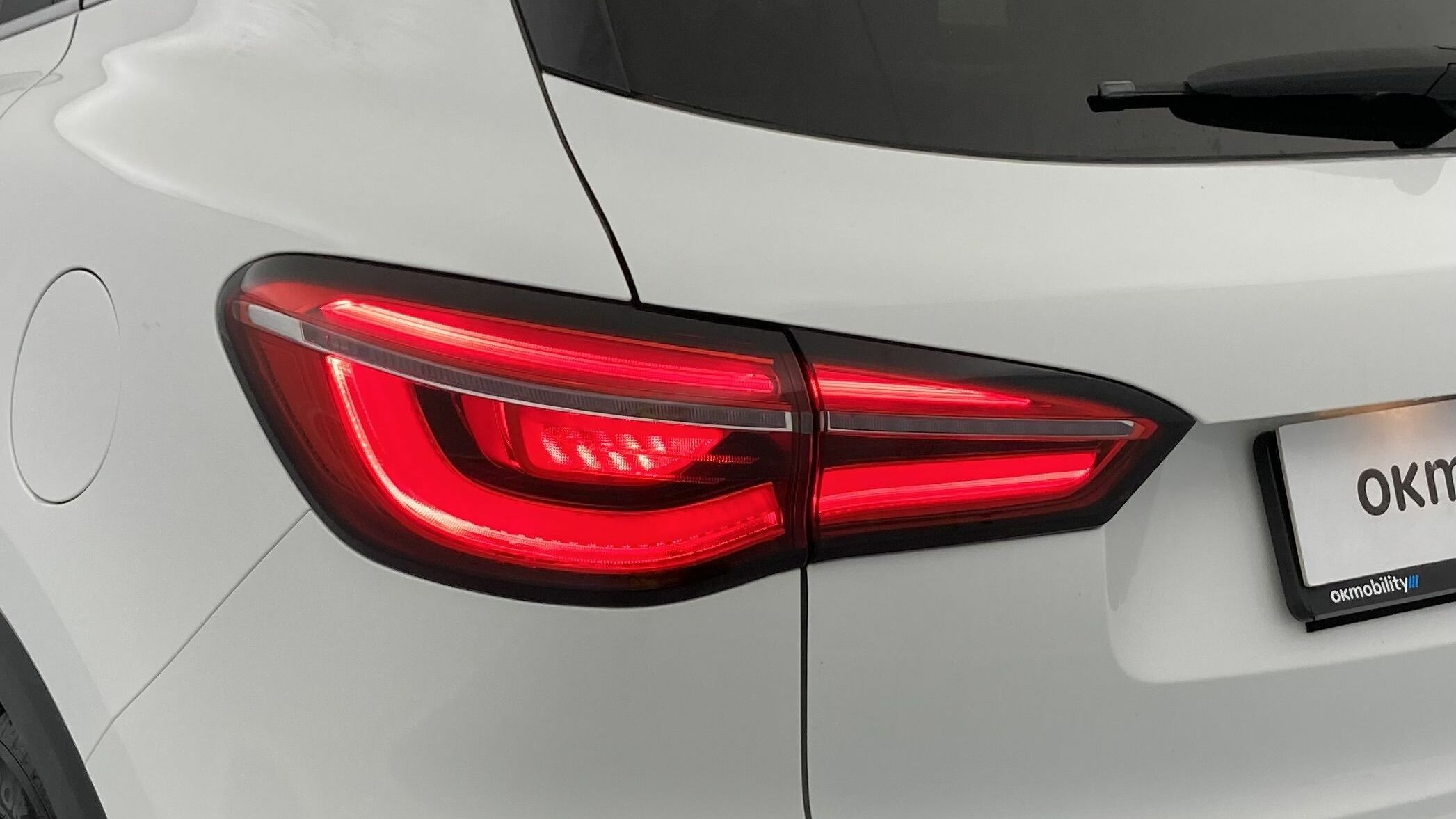 mg hs comfort 1.5 T-GDI 162 AT 2023 dover white - wsb 29