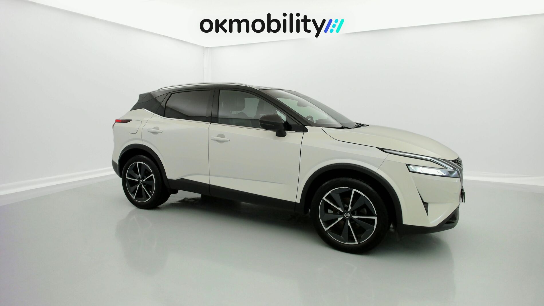 nissan qashqai tekna 1.3 DIG-T 140 MHEV 2022 blanc lunaire / noir 3