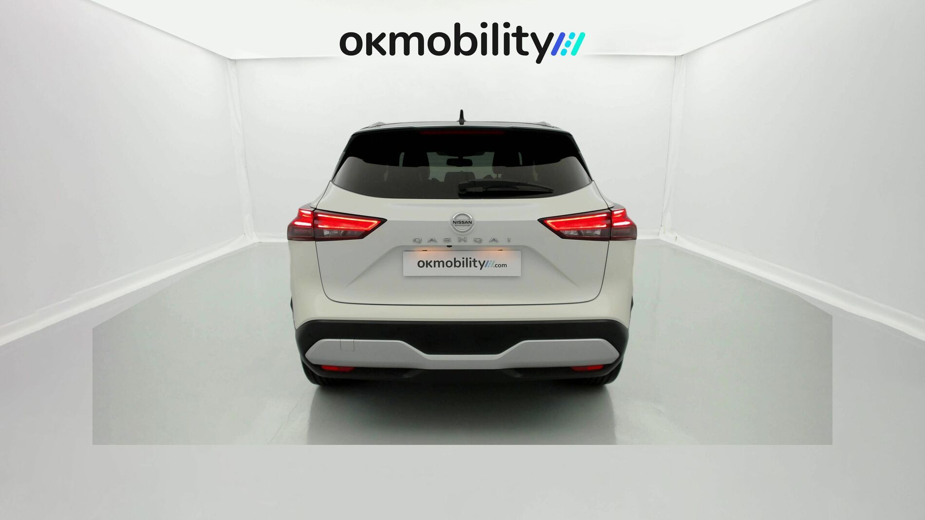 nissan qashqai tekna 1.3 DIG-T 140 MHEV 2022 blanc lunaire / noir 11