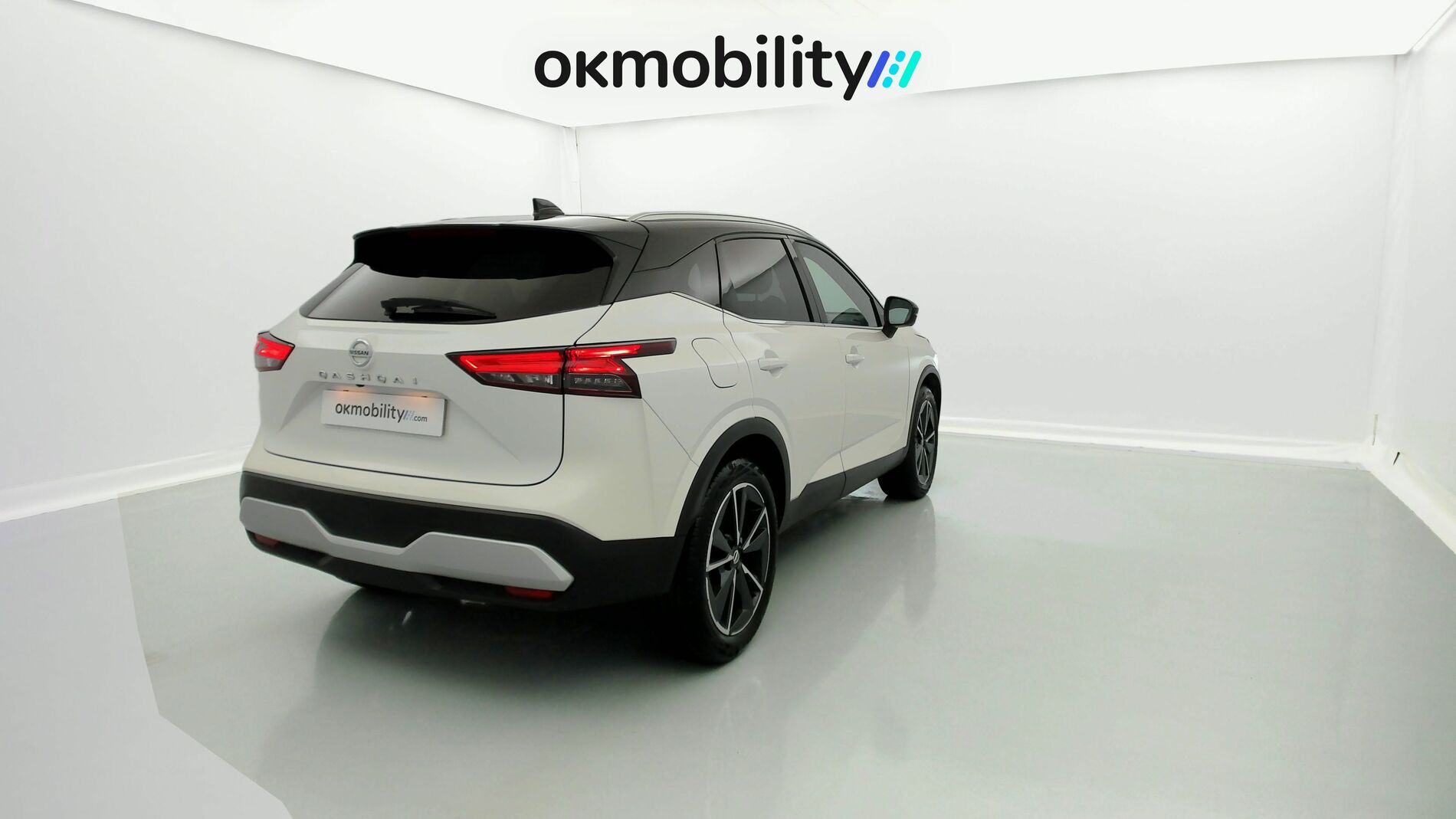 nissan qashqai tekna 1.3 DIG-T 140 MHEV 2022 blanc lunaire / noir 12