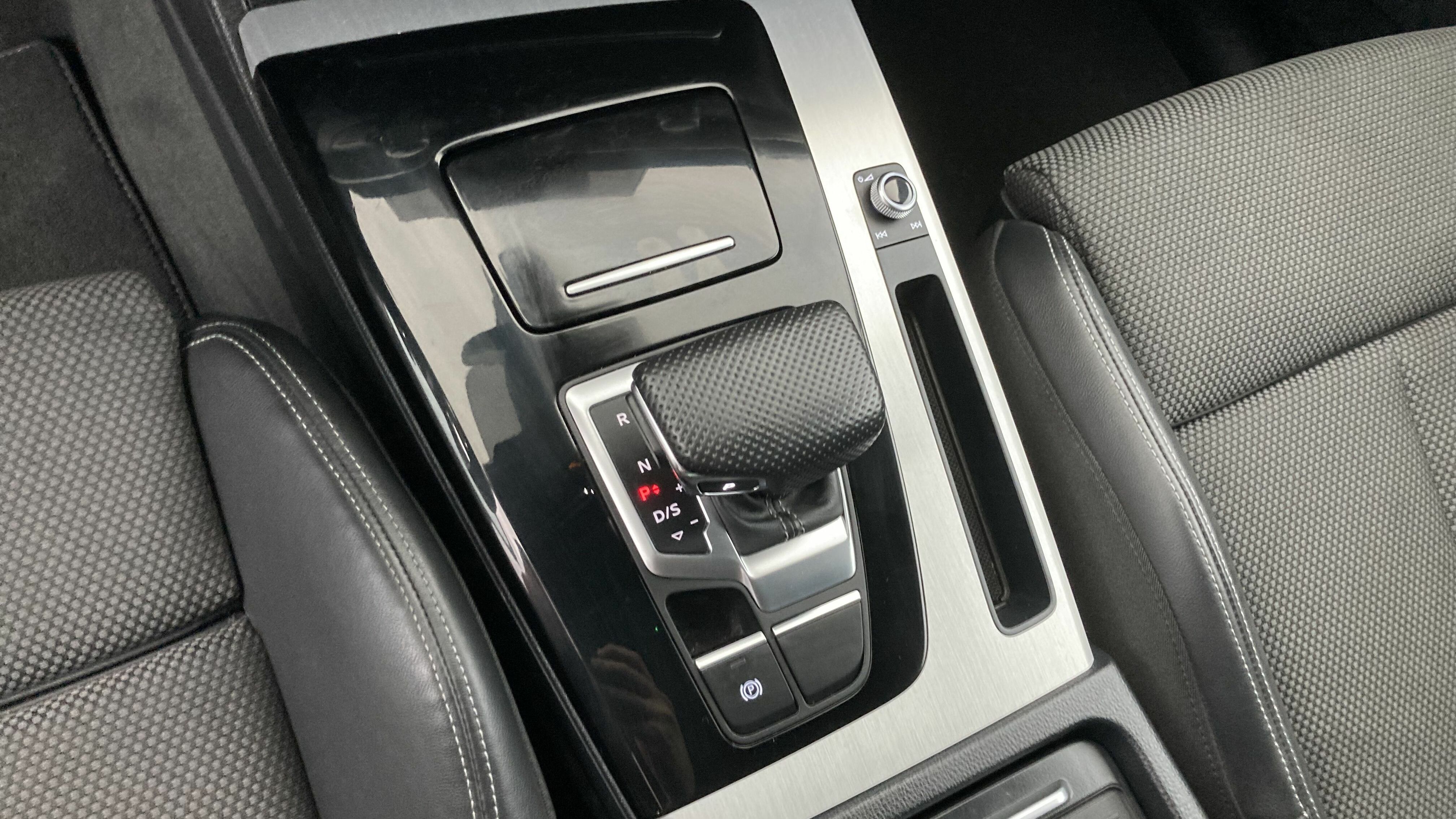 audi q5 sportback s line 40 TFSI 204 STRONIC QUATTRO 2023 daytonagrau perleffekt 20