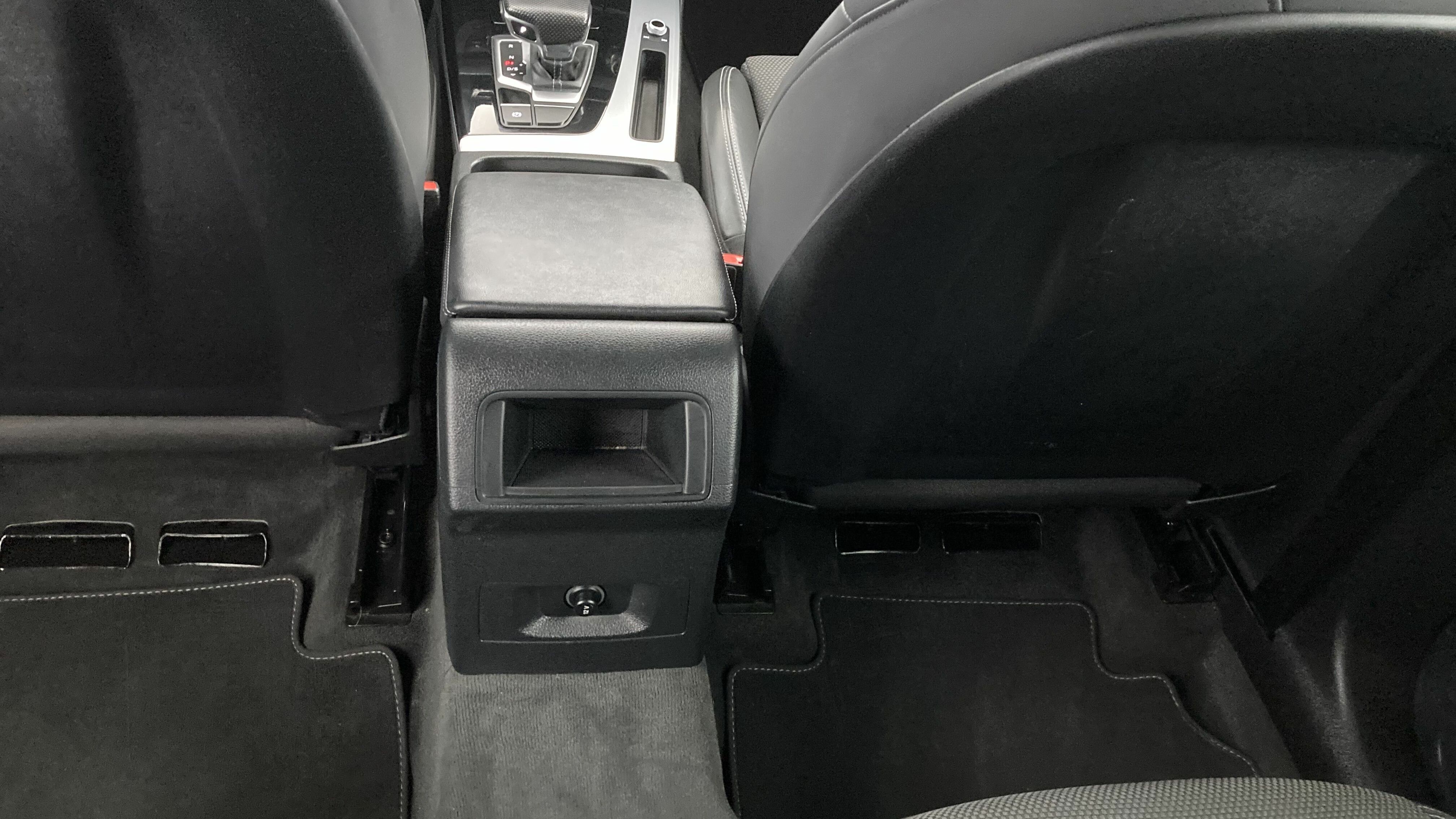 audi q5 sportback s line 40 TFSI 204 STRONIC QUATTRO 2023 daytonagrau perleffekt 22