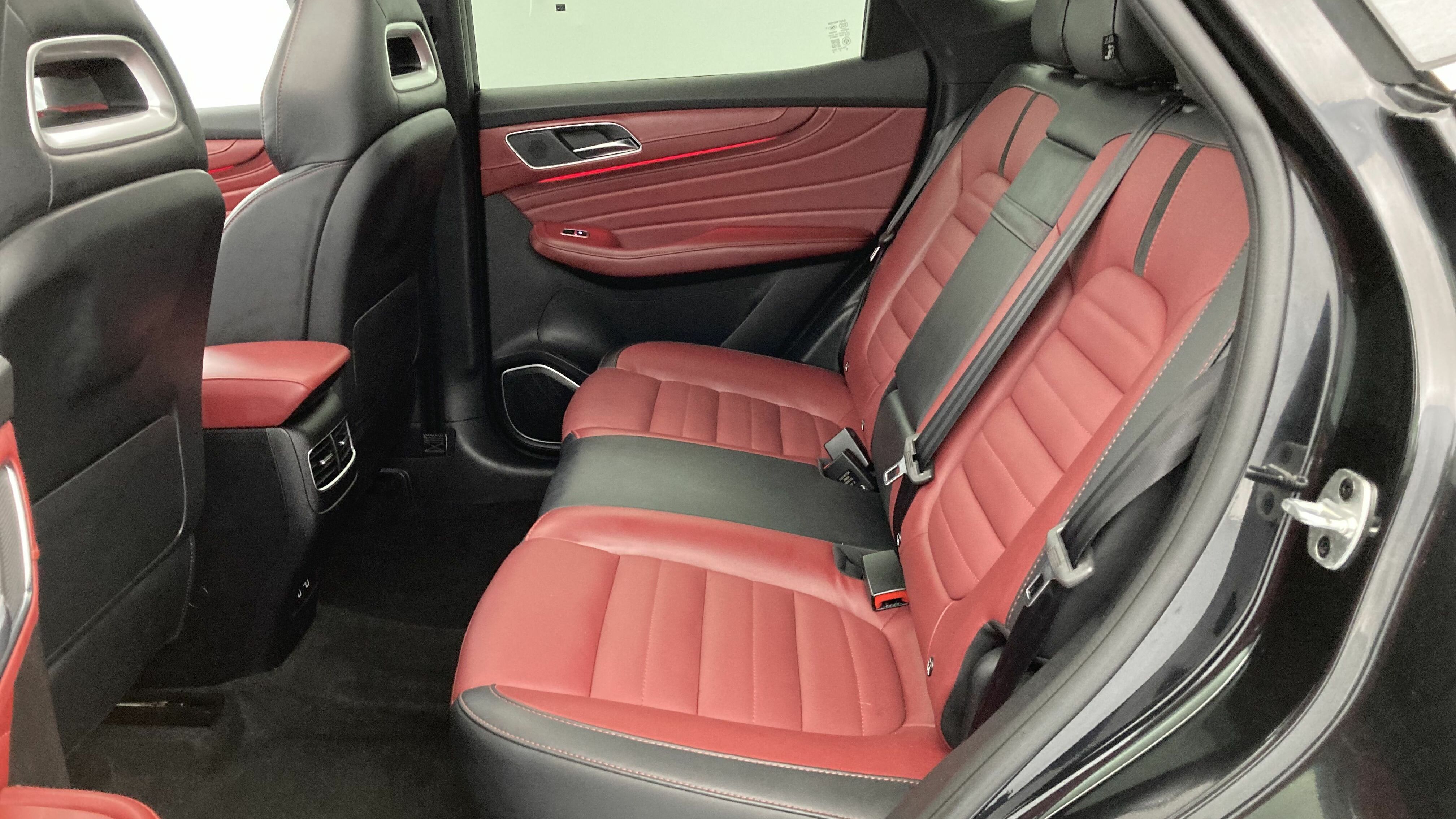 mg hs luxury 1.5 T-GDI 162 AT 2023 pebble black - pbc 21