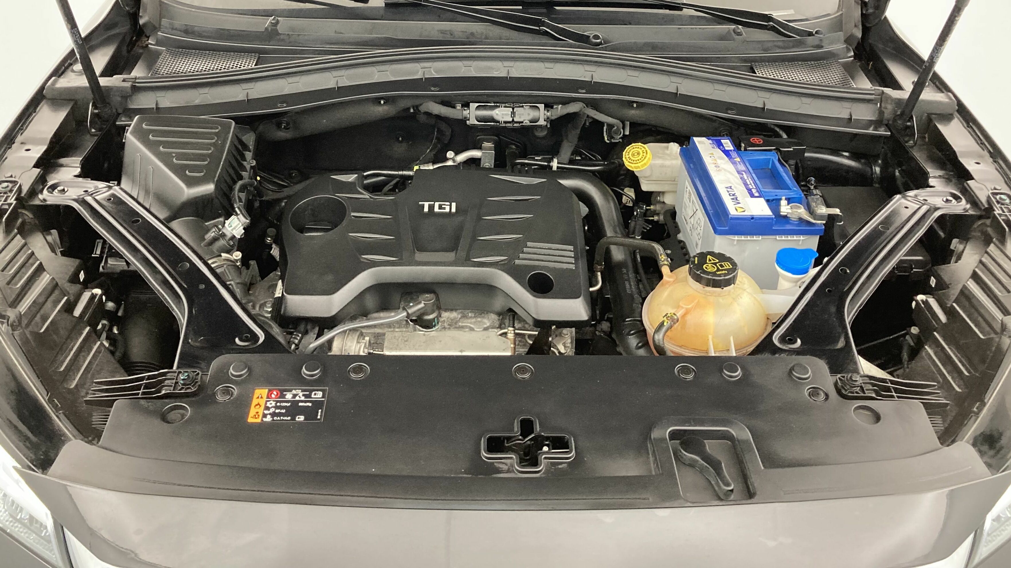 mg hs luxury 1.5 T-GDI 162 AT 2023 pebble black - pbc 25