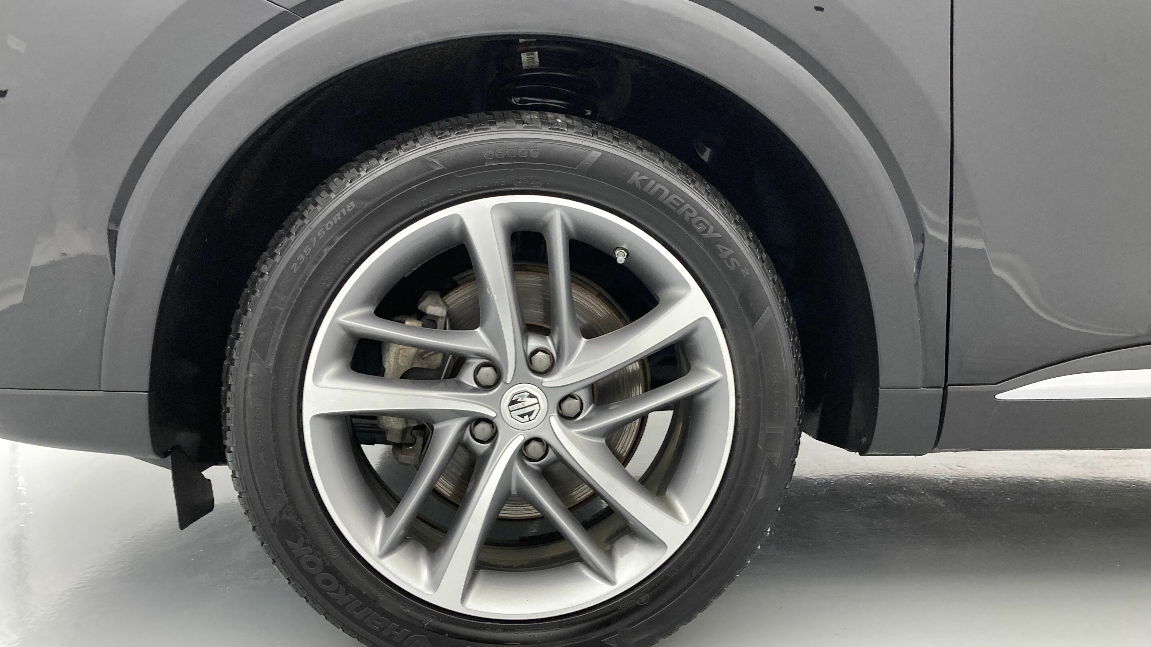 mg hs luxury 1.5 T-GDI 162 AT 2023 pebble black - pbc 27