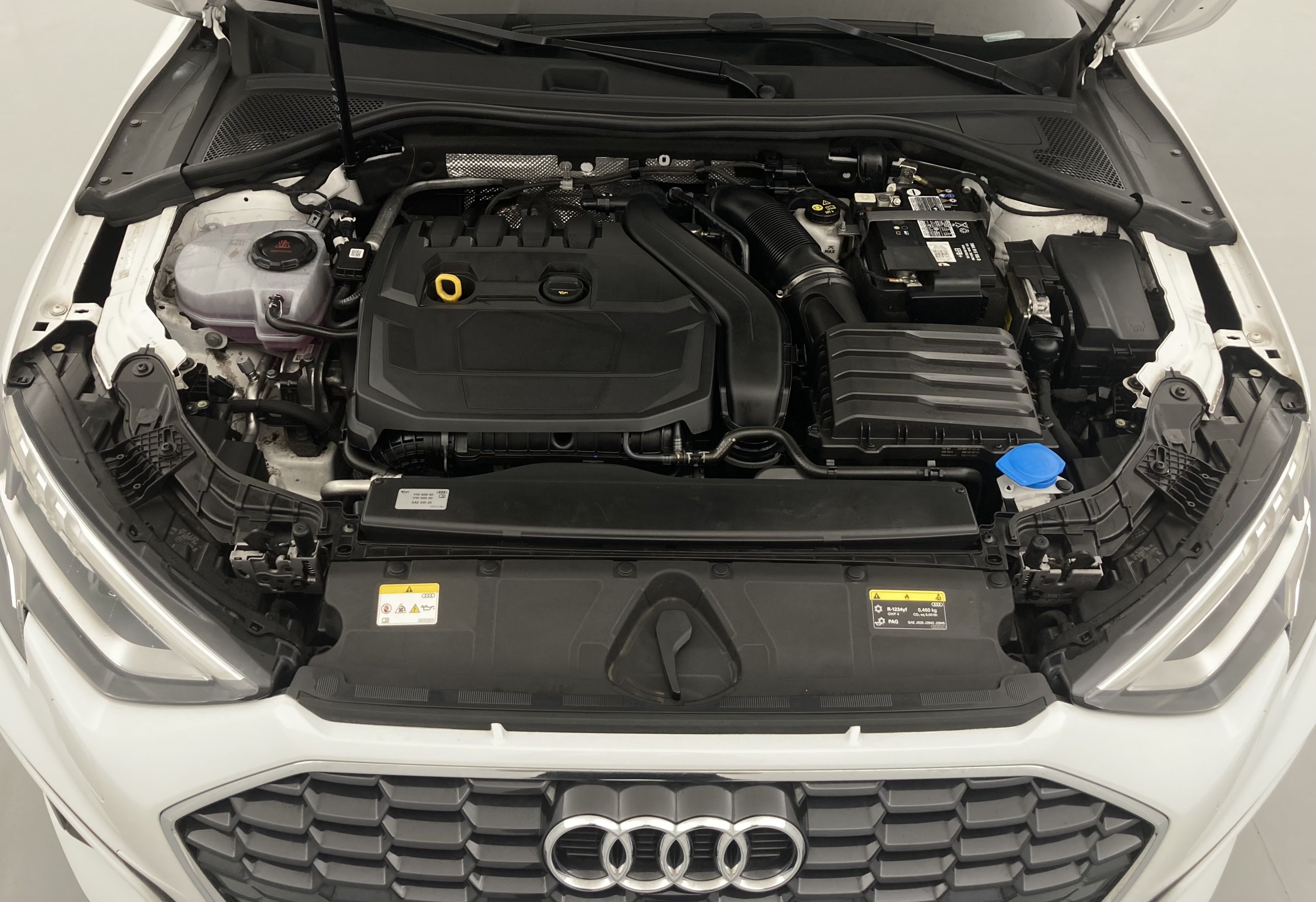 audi a3 sportback s line 35 TFSI 150 STRONIC 2023 ibis weiss 25