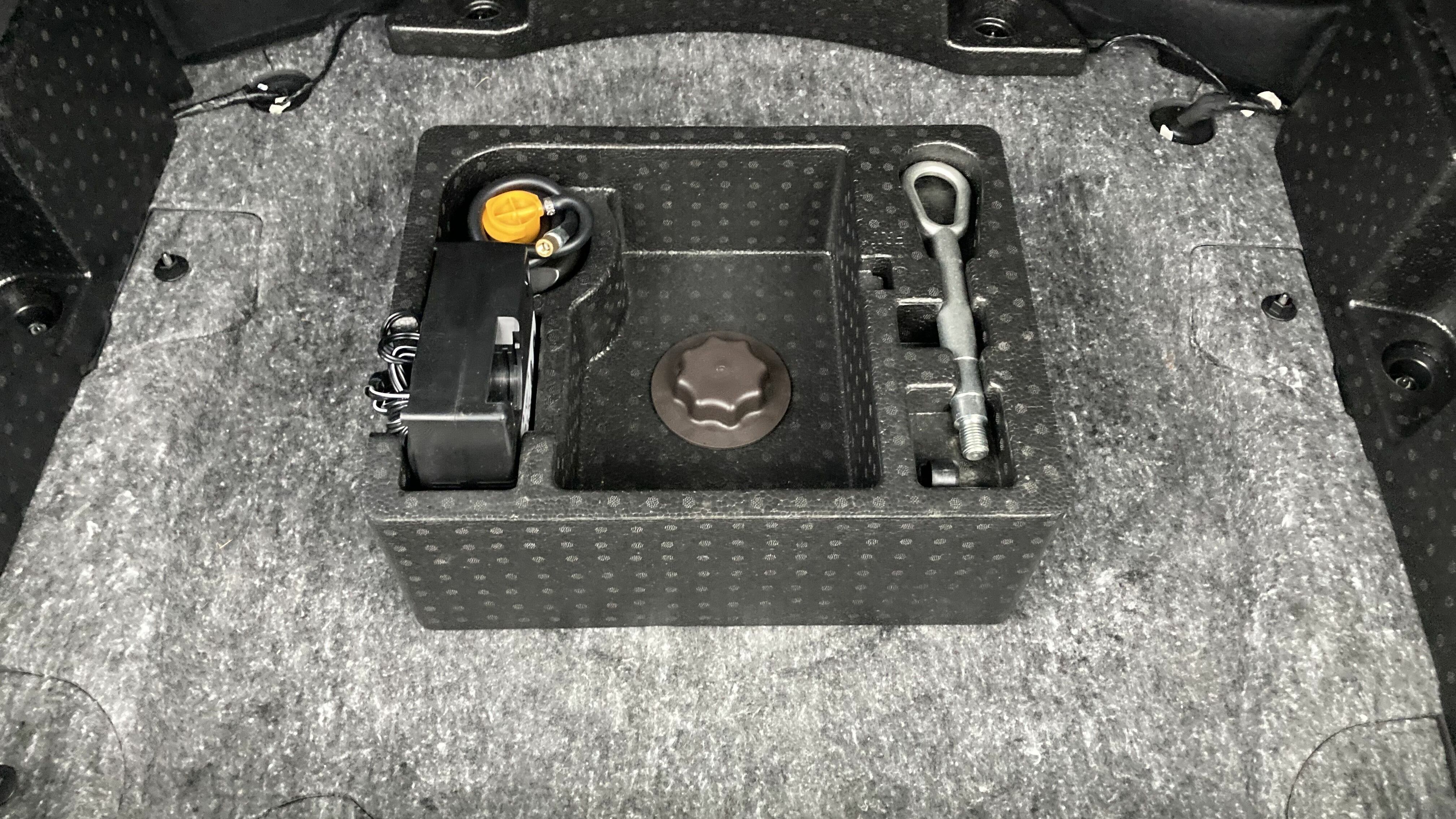 mg hs luxury 1.5 T-GDI 162 2023 pebble black - pbc 23