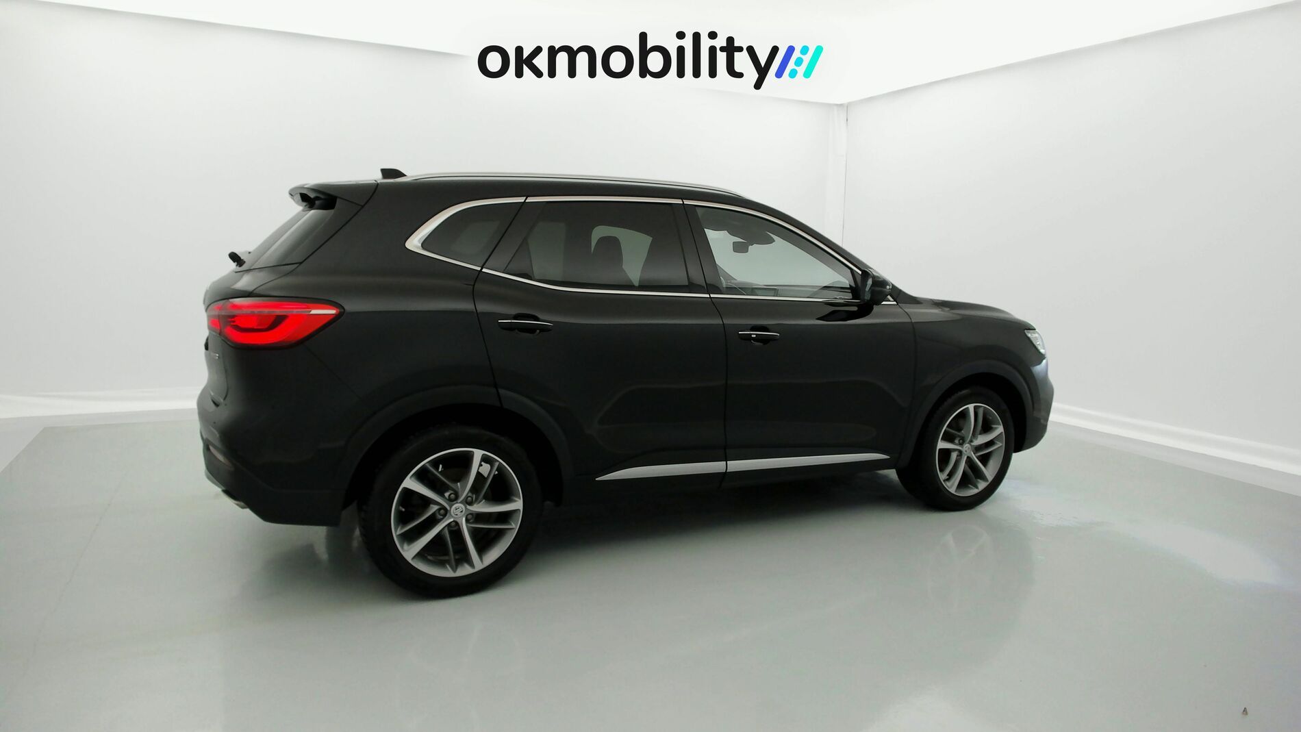 mg hs luxury 1.5 T-GDI 162 2023 pebble black - pbc 12