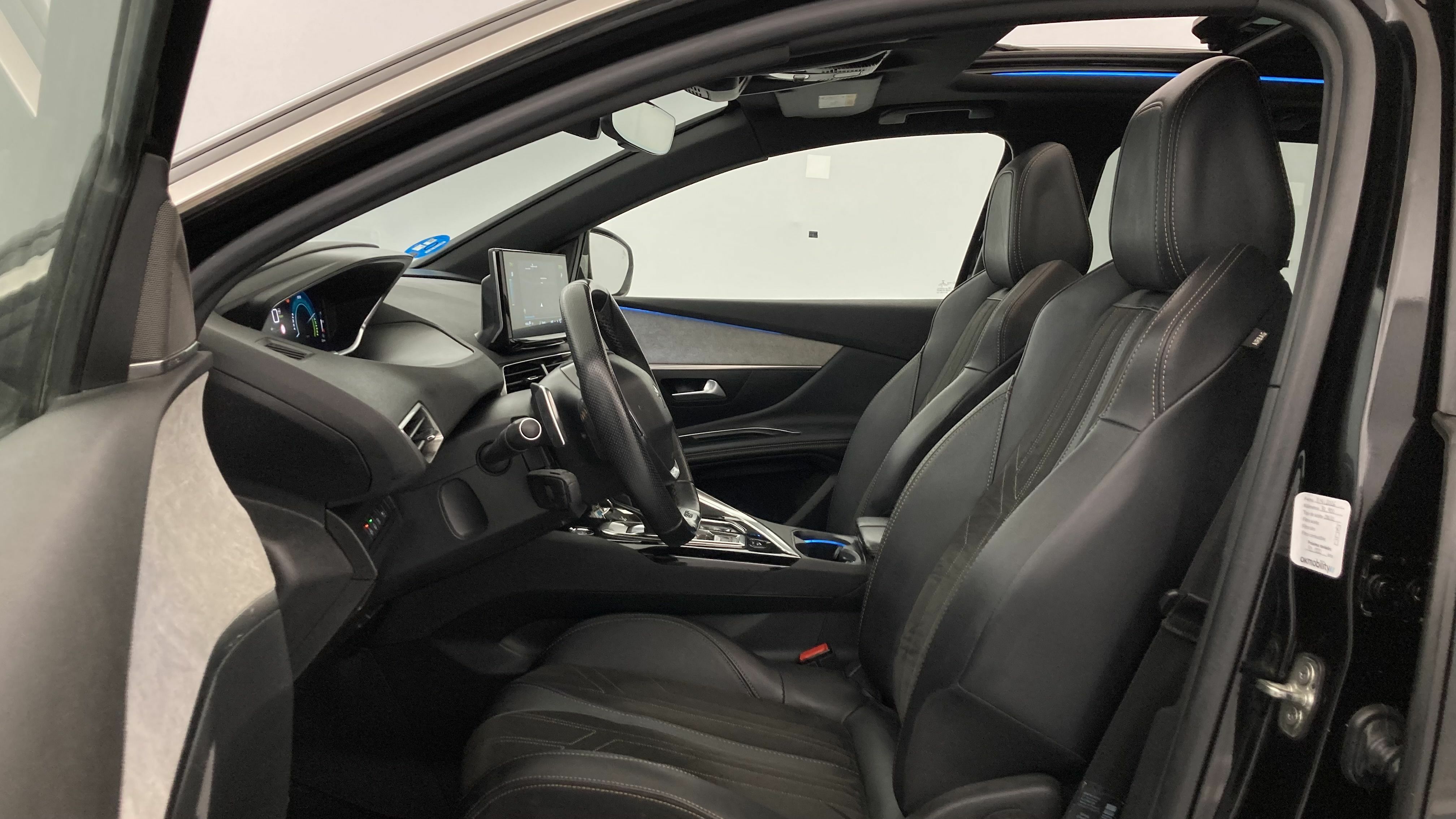 peugeot 3008 gt pack 1.6 HYBRID 300 EAT PHEV 2022 negro perla nera 14