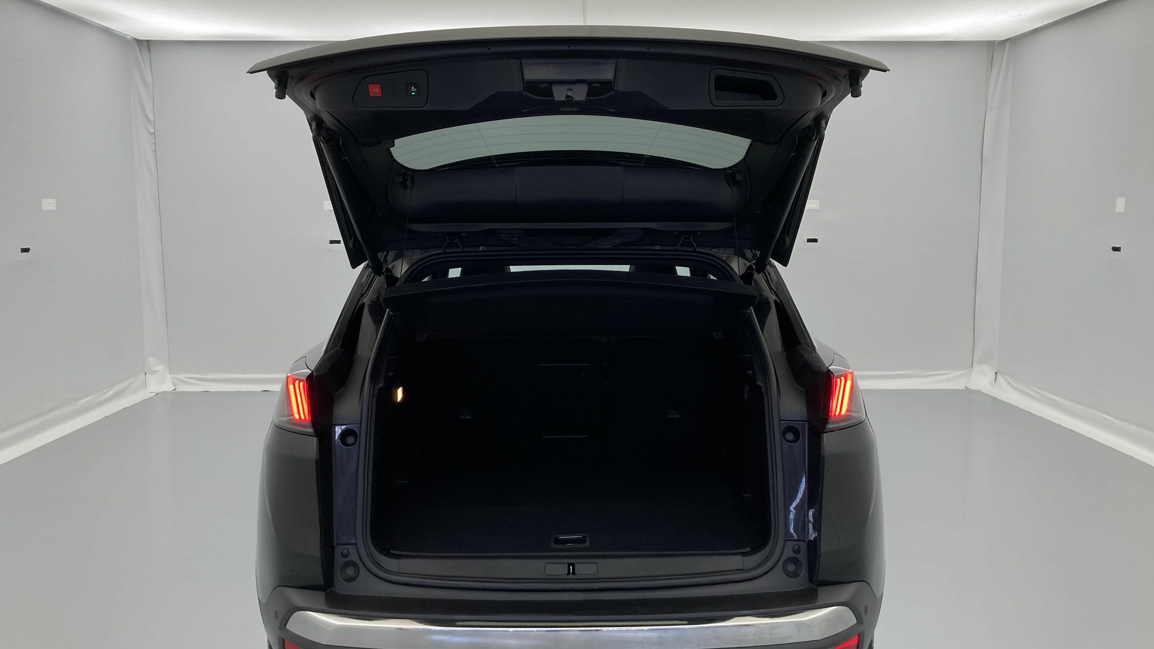 peugeot 3008 gt pack 1.6 HYBRID 300 EAT PHEV 2022 negro perla nera 24