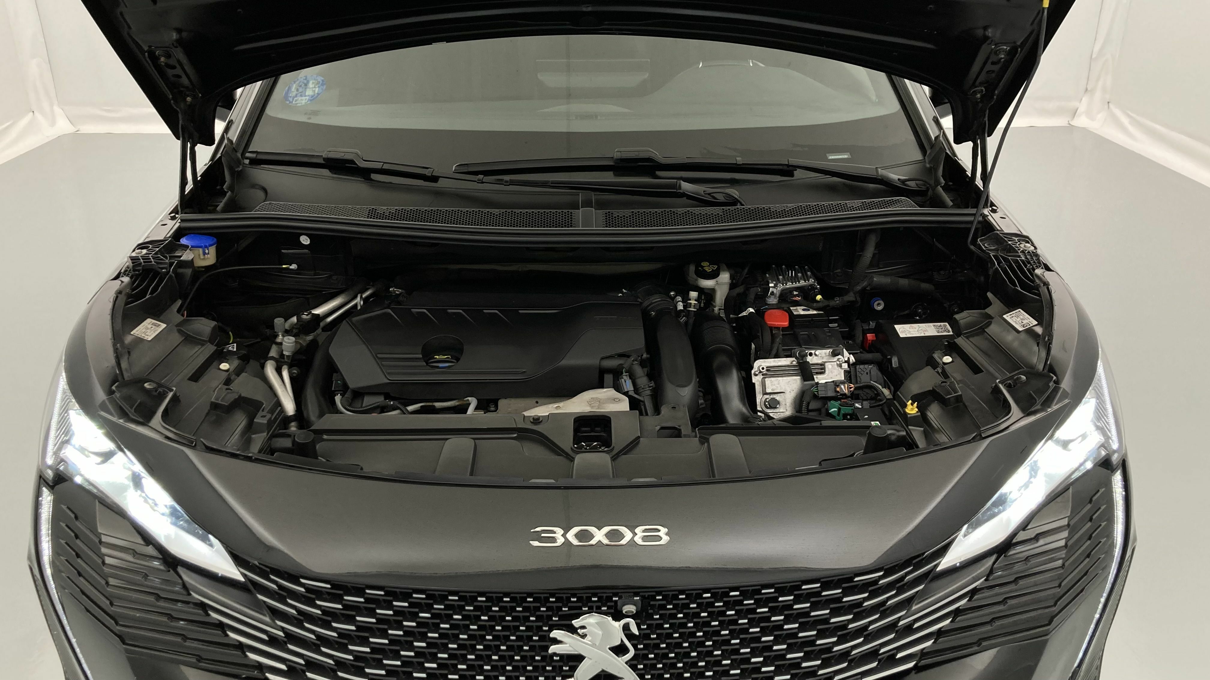 peugeot 3008 gt pack 1.6 HYBRID 300 EAT PHEV 2022 negro perla nera 25