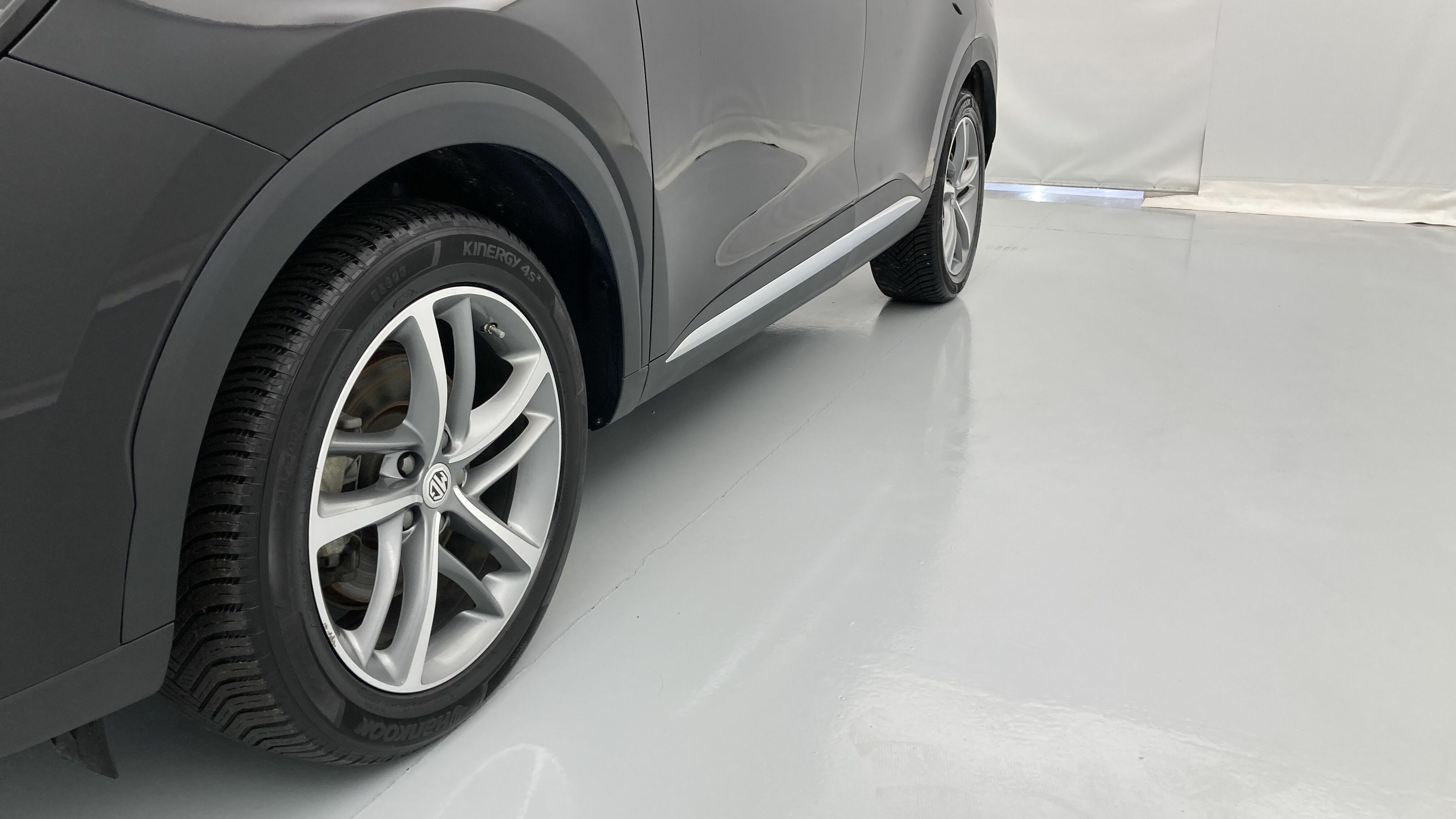 mg hs luxury 1.5 T-GDI 162 AT 2023 pebble black - pbc 26