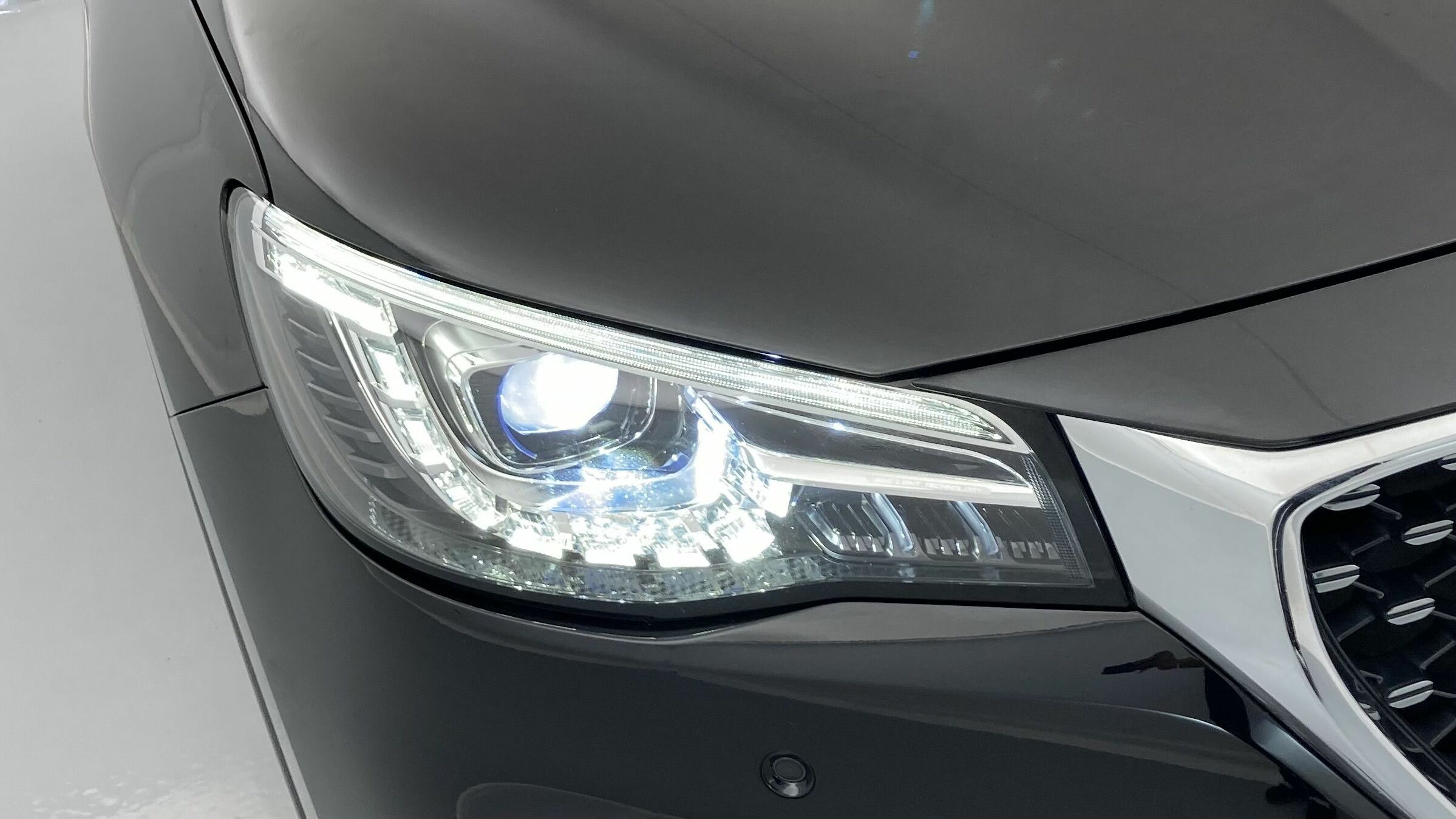 mg hs luxury 1.5 T-GDI 162 AT 2023 pebble black - pbc 29