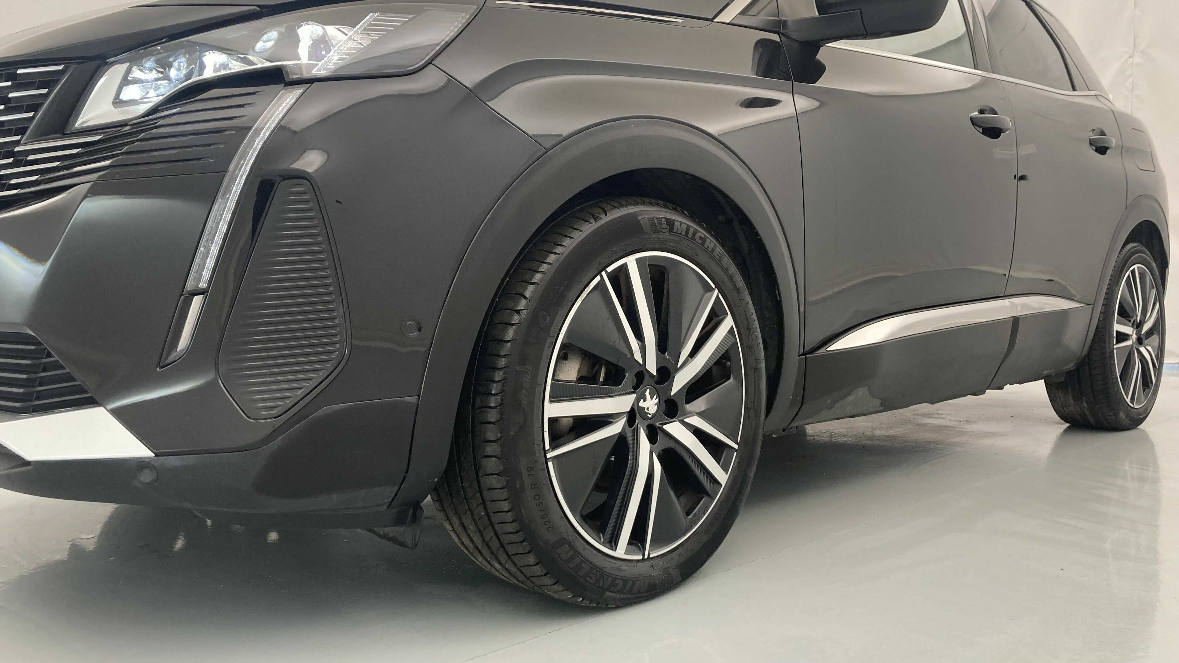 peugeot 3008 gt pack 1.6 HYBRID 300 EAT PHEV 2022 negro perla nera 25