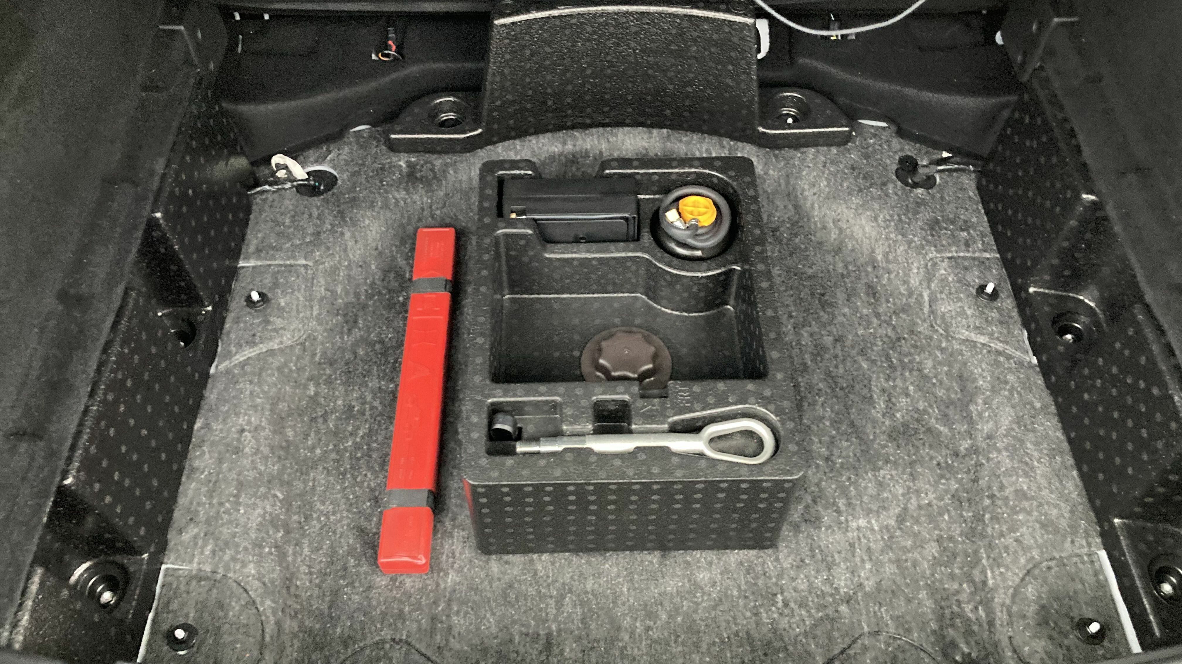 mg hs luxury 1.5 T-GDI 162 2023 dover white - wsb 23