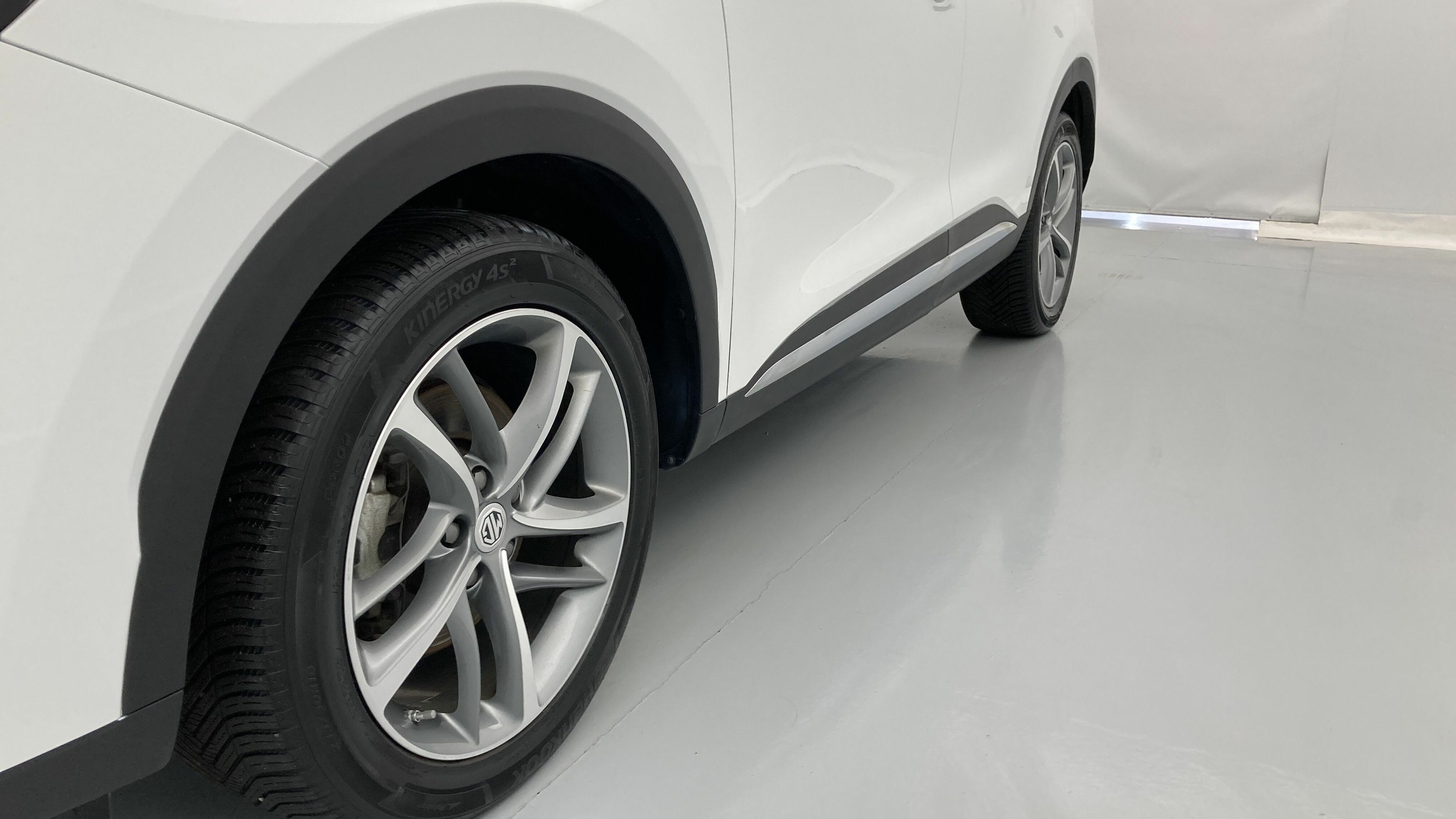 mg hs luxury 1.5 T-GDI 162 2023 dover white - wsb 26