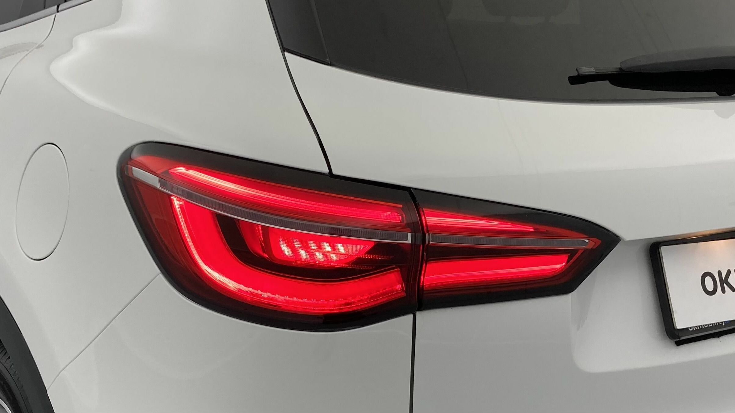 mg hs luxury 1.5 T-GDI 162 2023 dover white - wsb 30