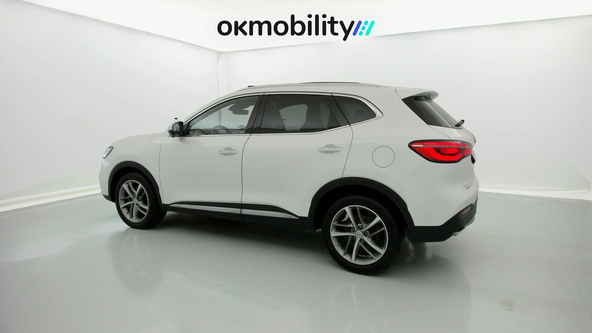 mg hs luxury 1.5 T-GDI 162 2023 dover white - wsb 8