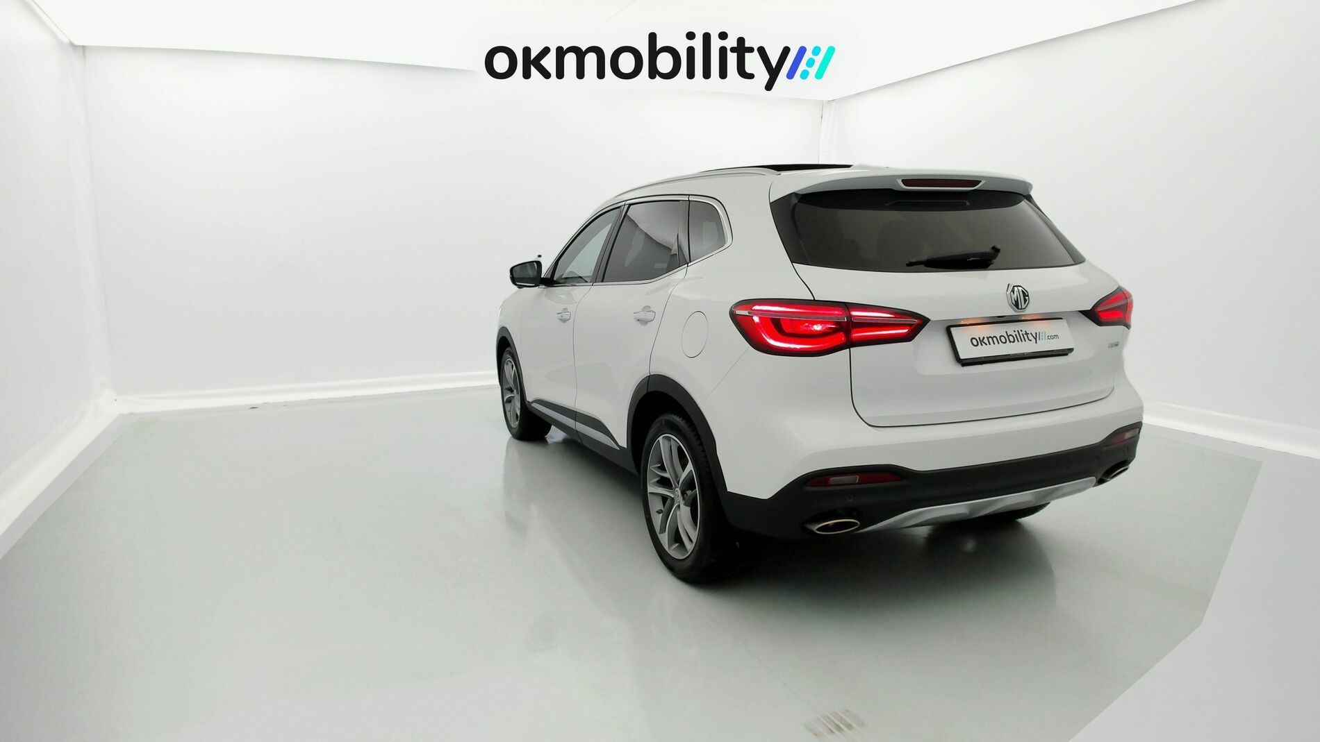 mg hs luxury 1.5 T-GDI 162 2023 dover white - wsb 9