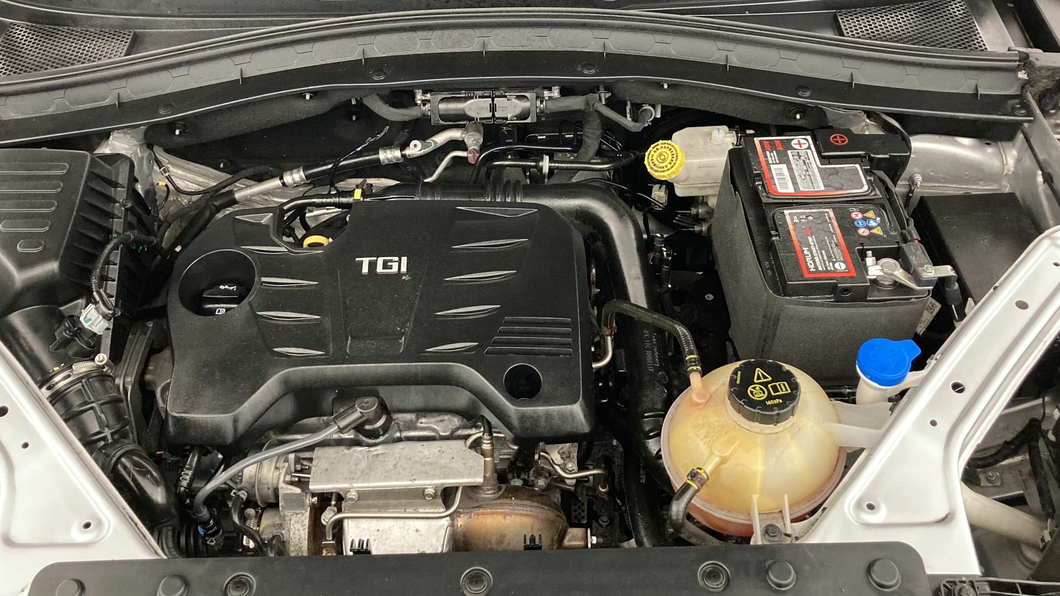 mg hs luxury 1.5 T-GDI 162 AT 2023 medal silver - ssa 25