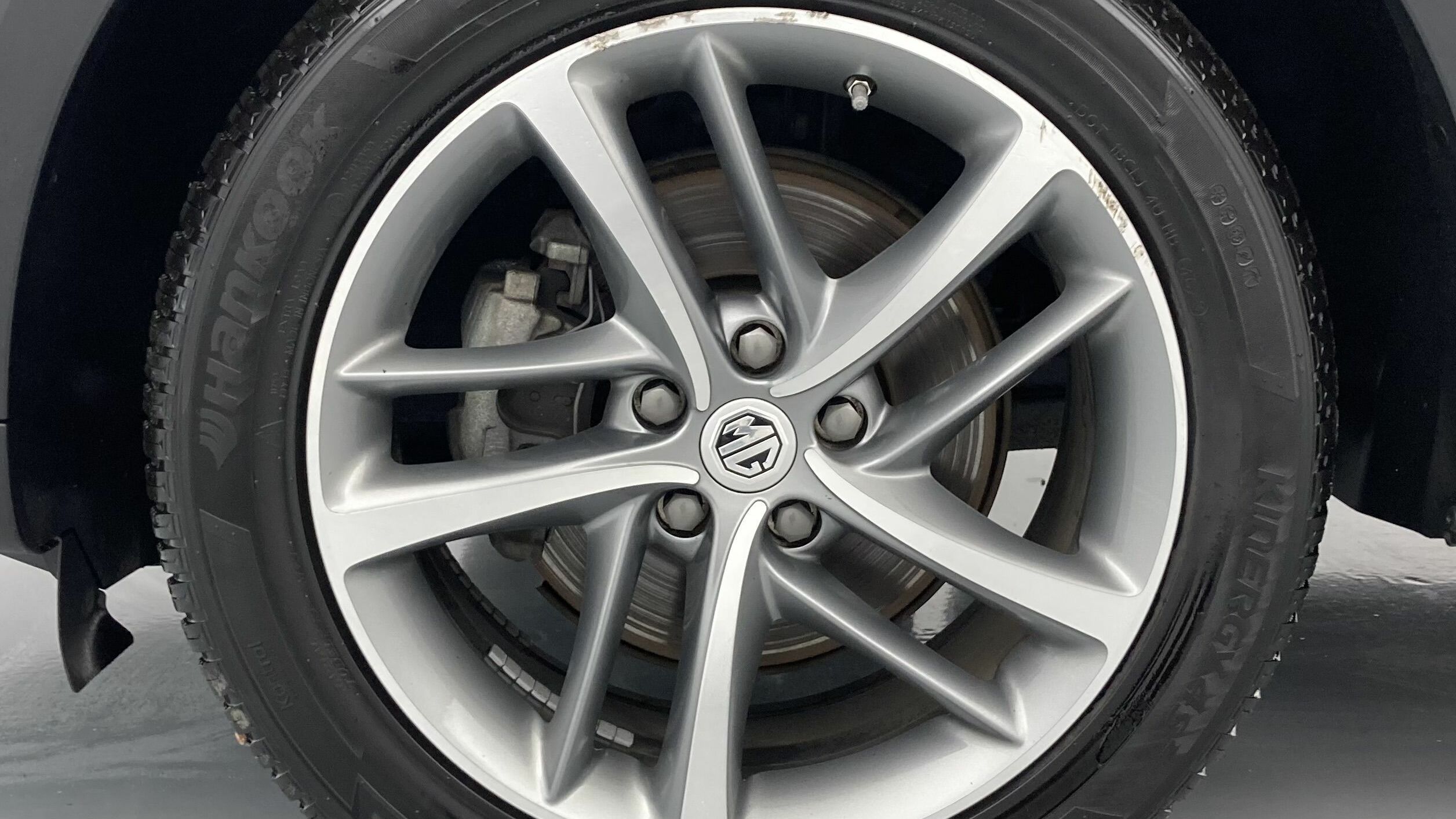 mg hs luxury 1.5 T-GDI 162 AT 2023 medal silver - ssa 27