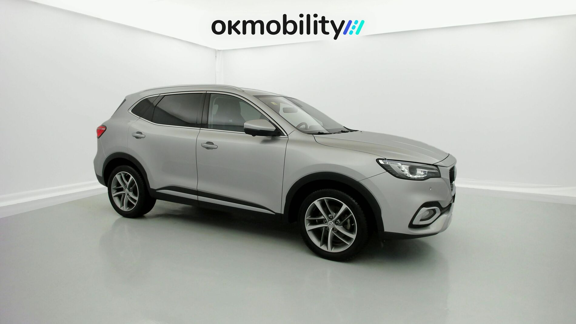 mg hs luxury 1.5 T-GDI 162 AT 2023 medal silver - ssa 2