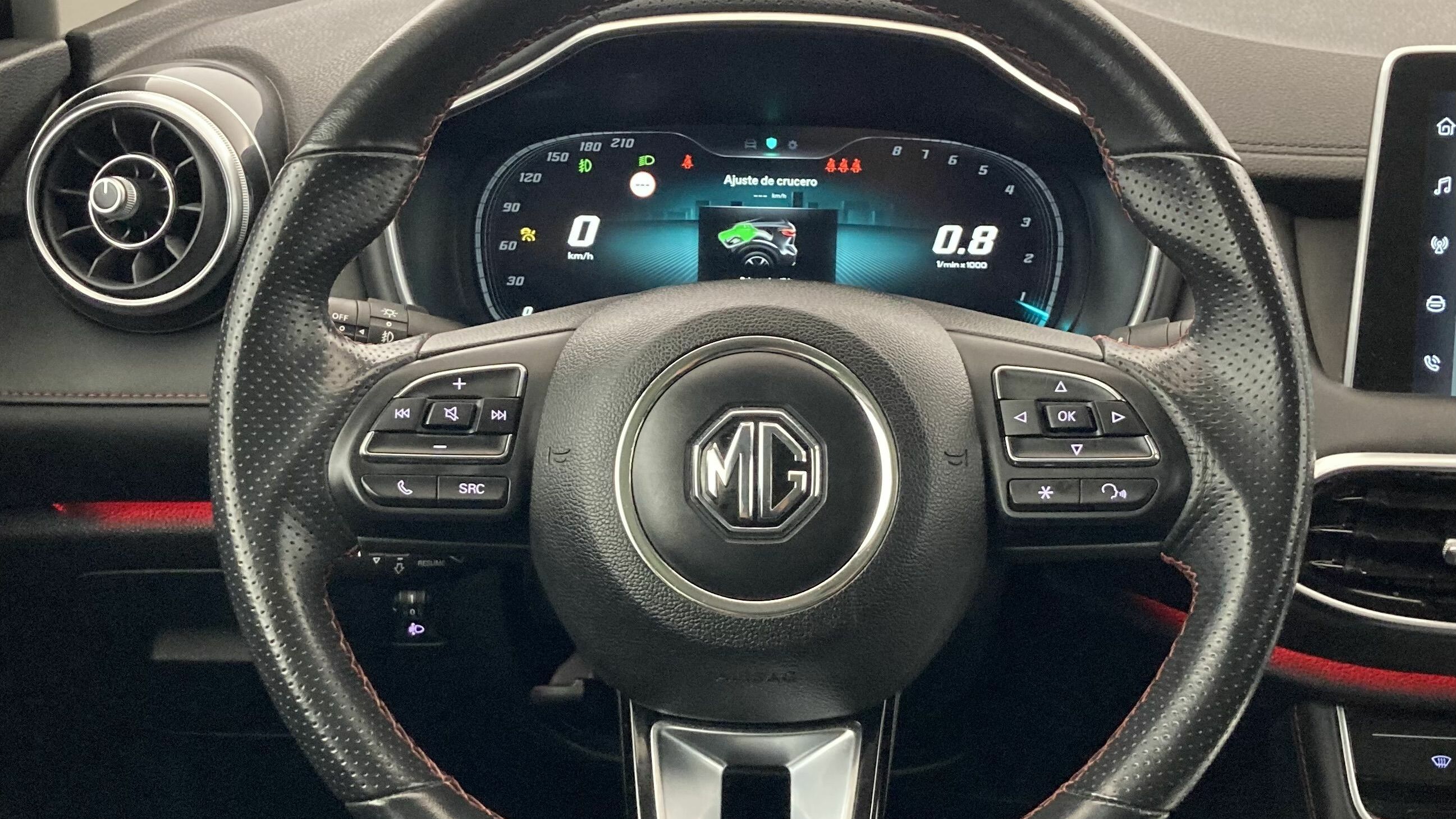 mg hs luxury 1.5 T-GDI 162 AT 2023 diamond red - rsj 17