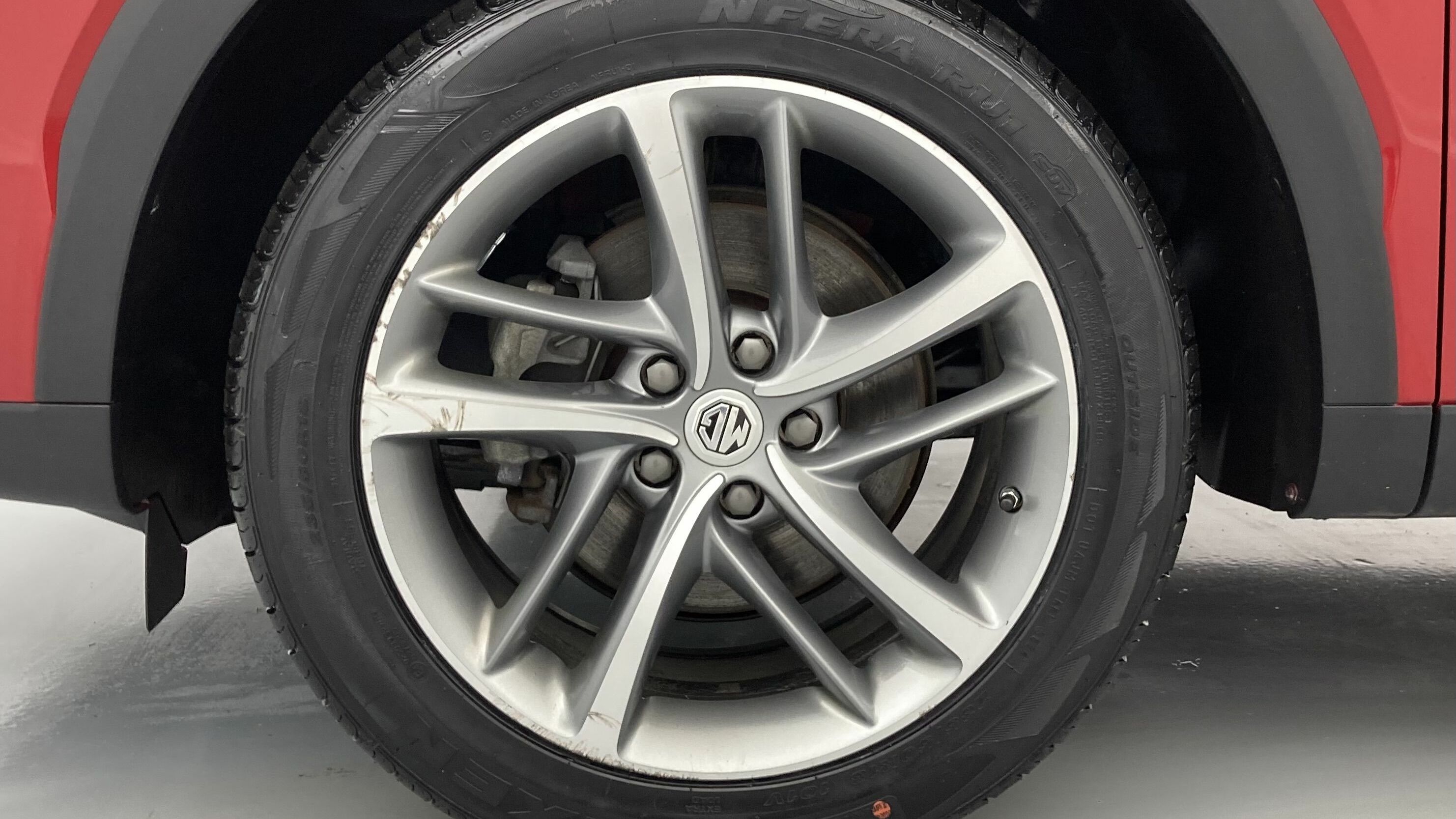 mg hs luxury 1.5 T-GDI 162 AT 2023 diamond red - rsj 27