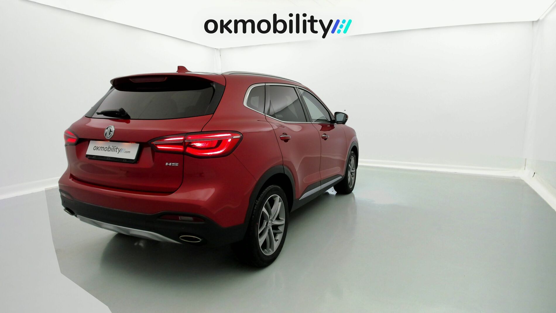 mg hs luxury 1.5 T-GDI 162 AT 2023 diamond red - rsj 11