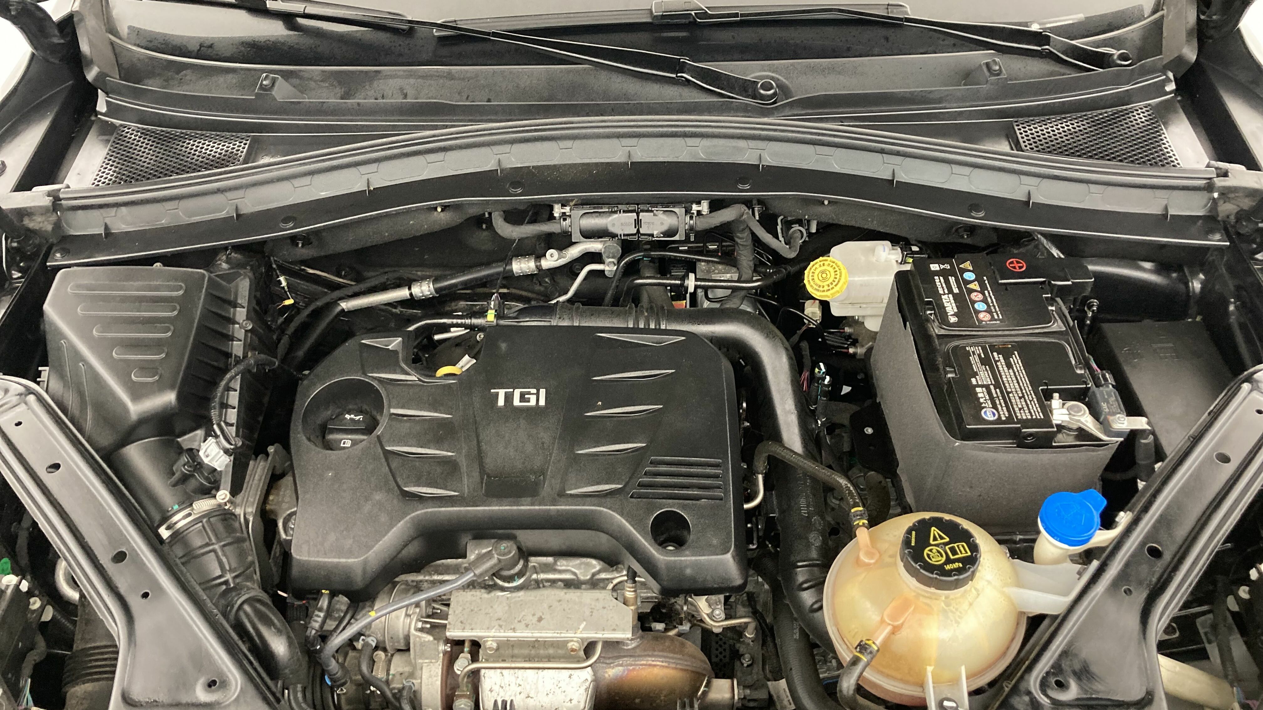 mg hs luxury 1.5 T-GDI 162 AT 2023 pebble black - pbc 25