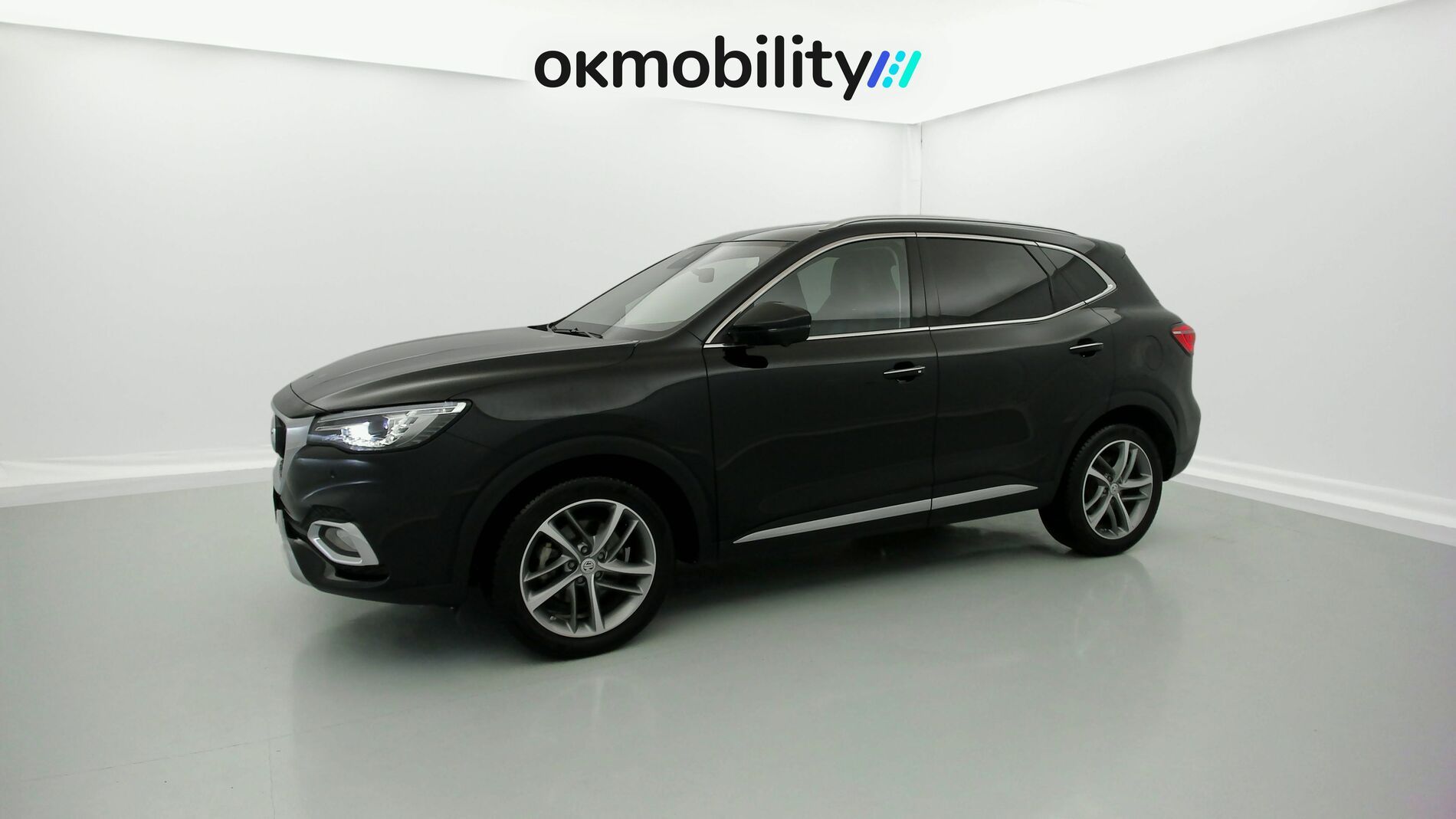 mg hs luxury 1.5 T-GDI 162 AT 2023 pebble black - pbc 5