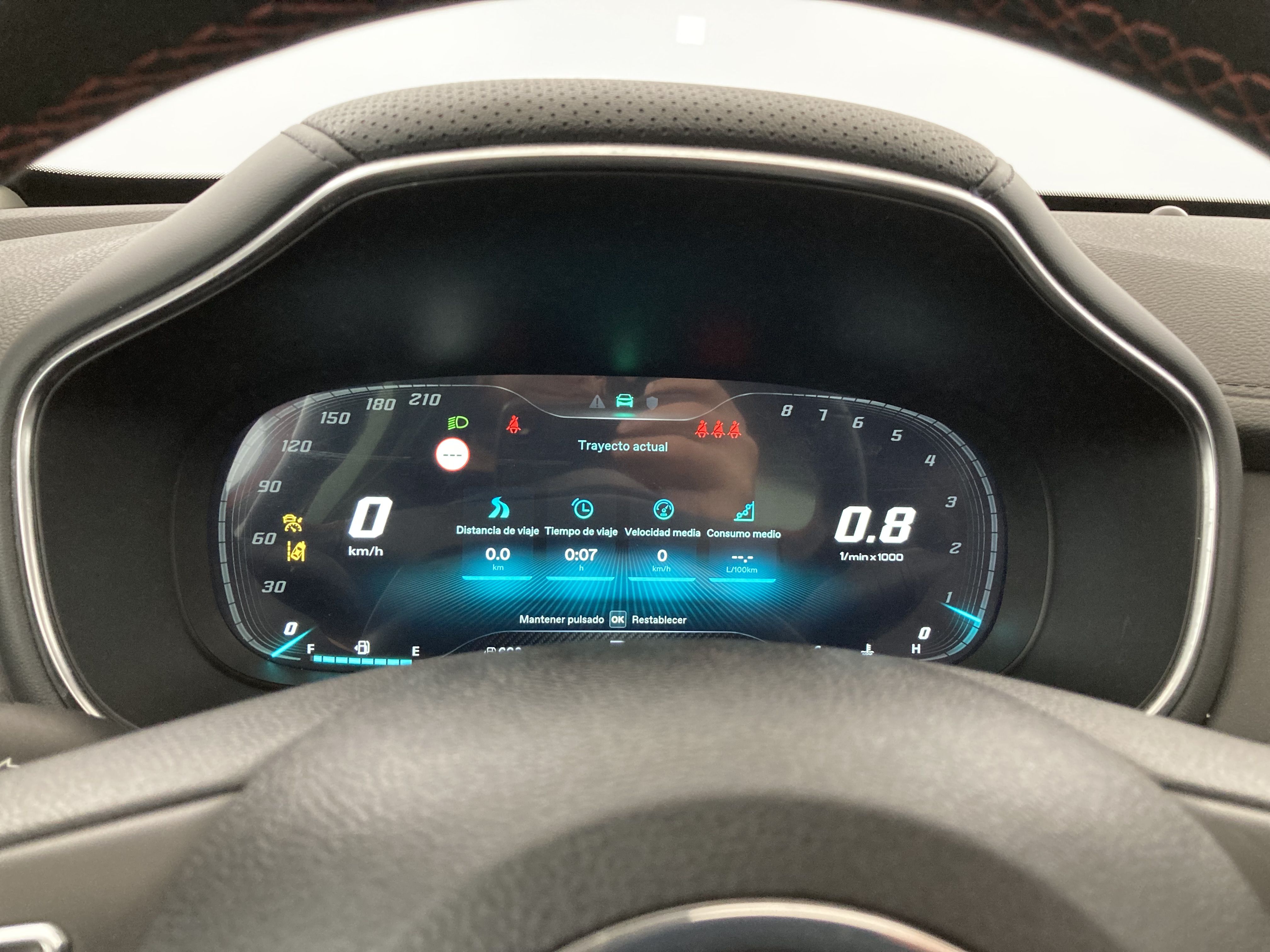 mg hs luxury 1.5 T-GDI 162 AT 2023 diamond red - rsj 14