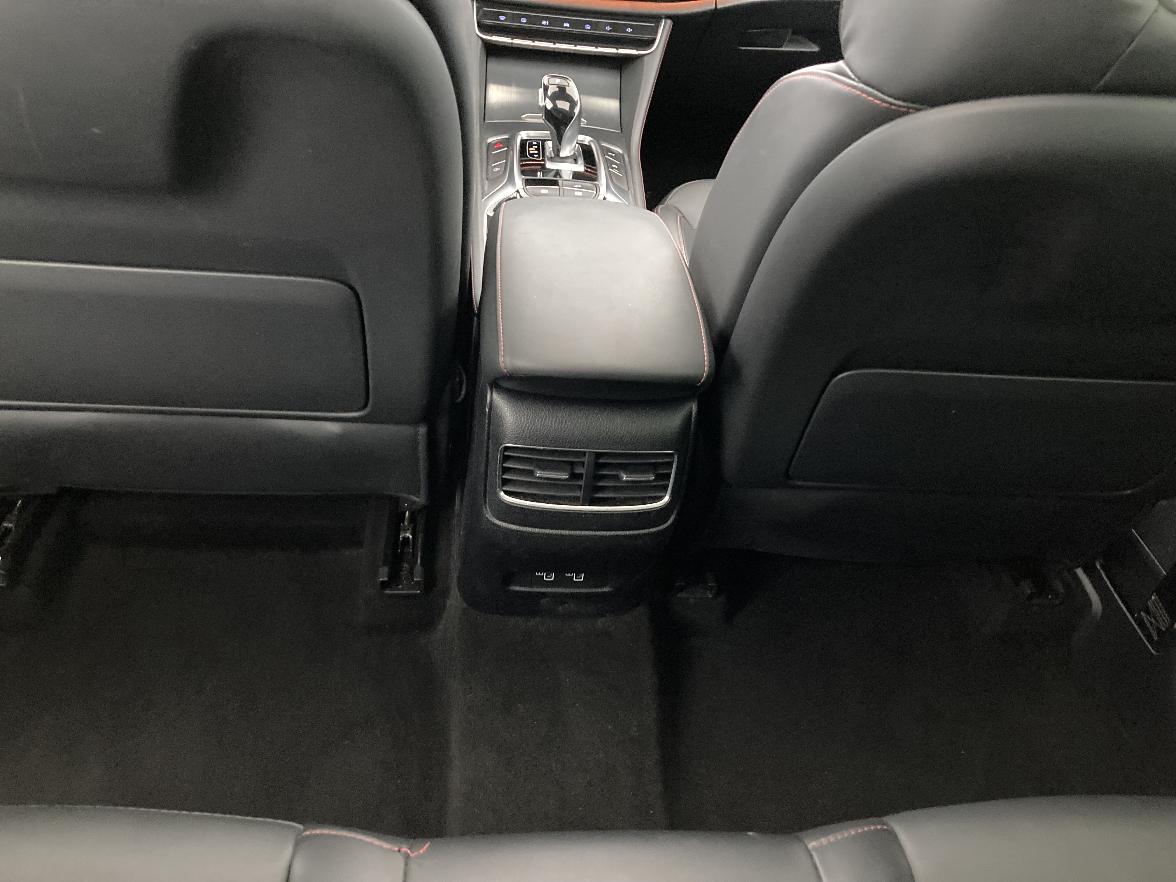 mg hs luxury 1.5 T-GDI 162 AT 2023 diamond red - rsj 17