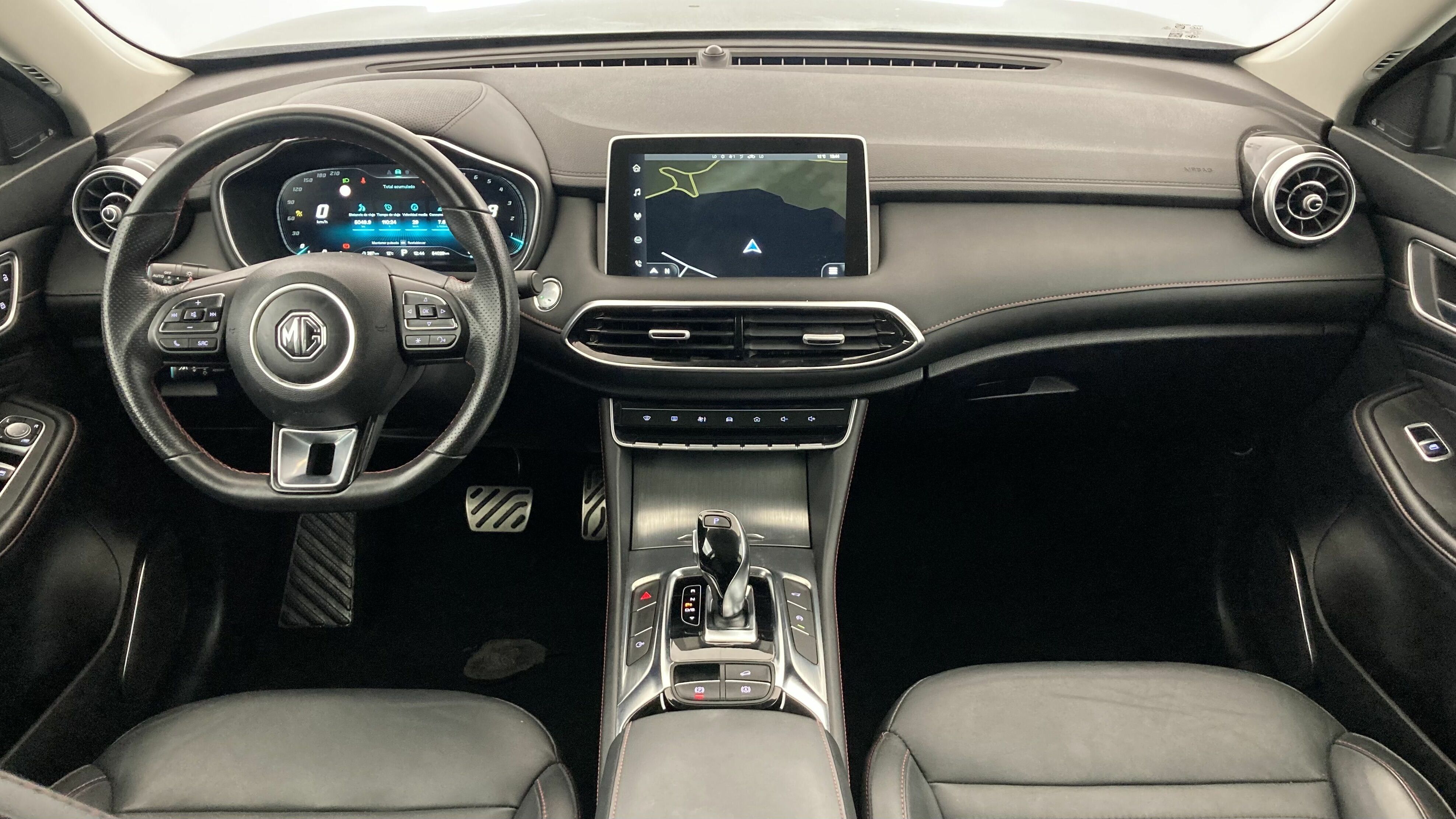 mg hs luxury 1.5 T-GDI 162 AT 2023 pebble black - pbc 16