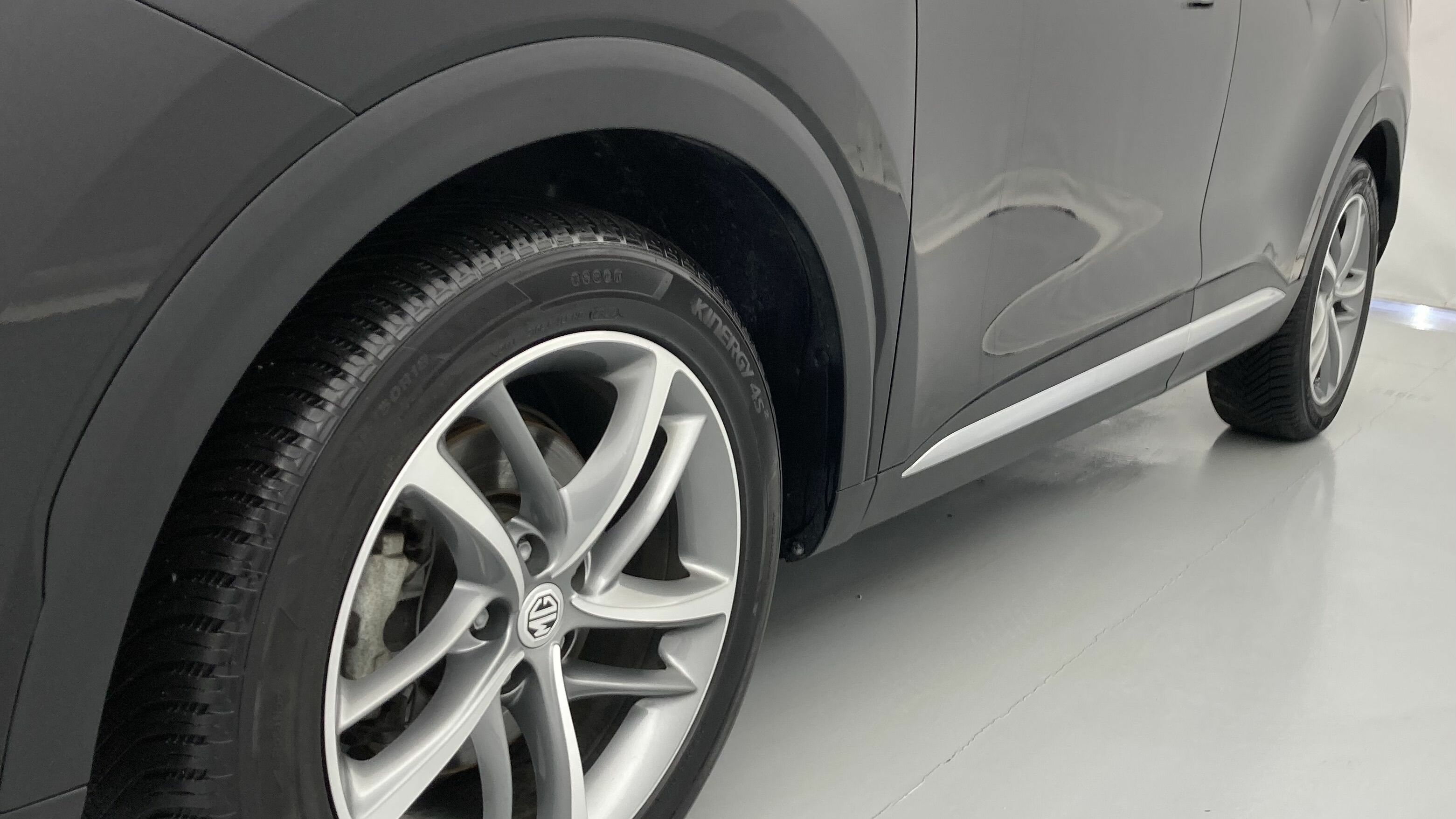 mg hs luxury 1.5 T-GDI 162 AT 2023 pebble black - pbc 26