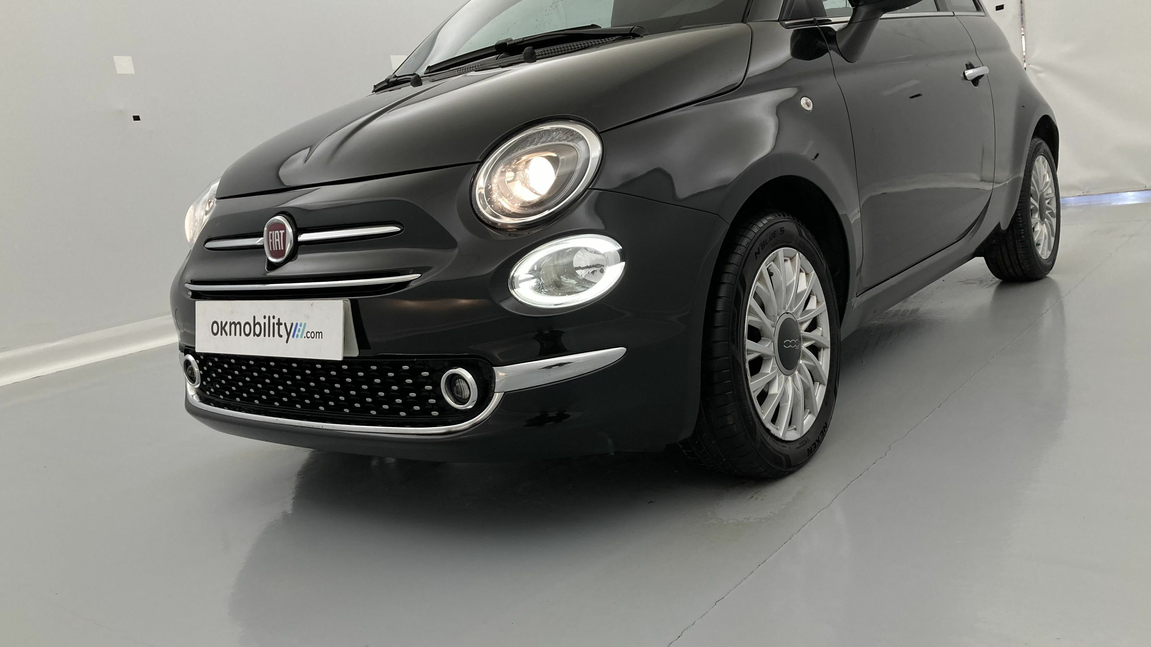 fiat 500c dolcevita 1.0 HYBRID 70 MHEV 2024 negro vesuvio 26