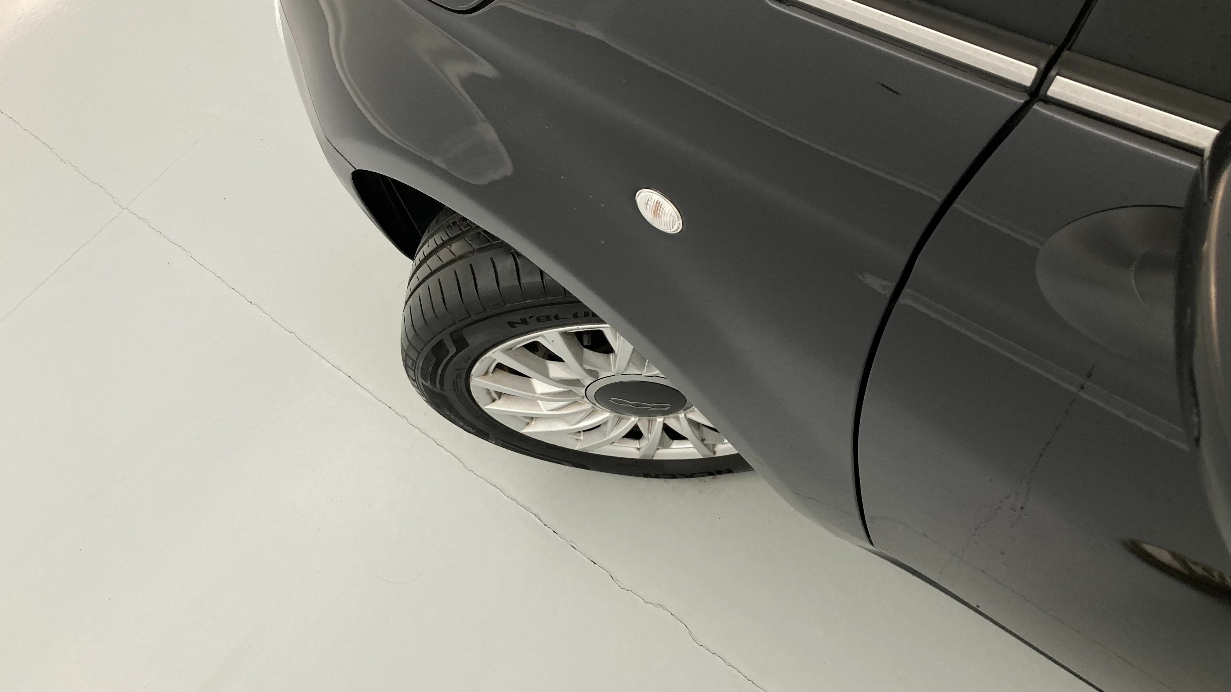 fiat 500c dolcevita 1.0 HYBRID 70 MHEV 2024 negro vesuvio 28