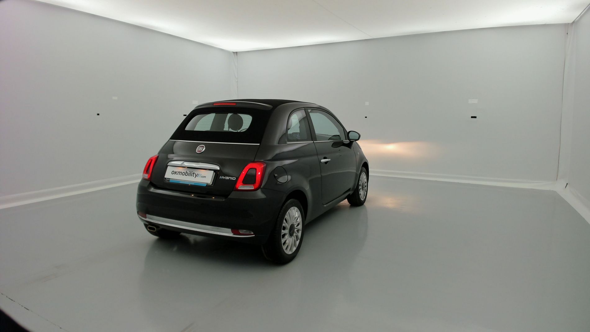 fiat 500c dolcevita 1.0 HYBRID 70 MHEV 2024 negro vesuvio 11