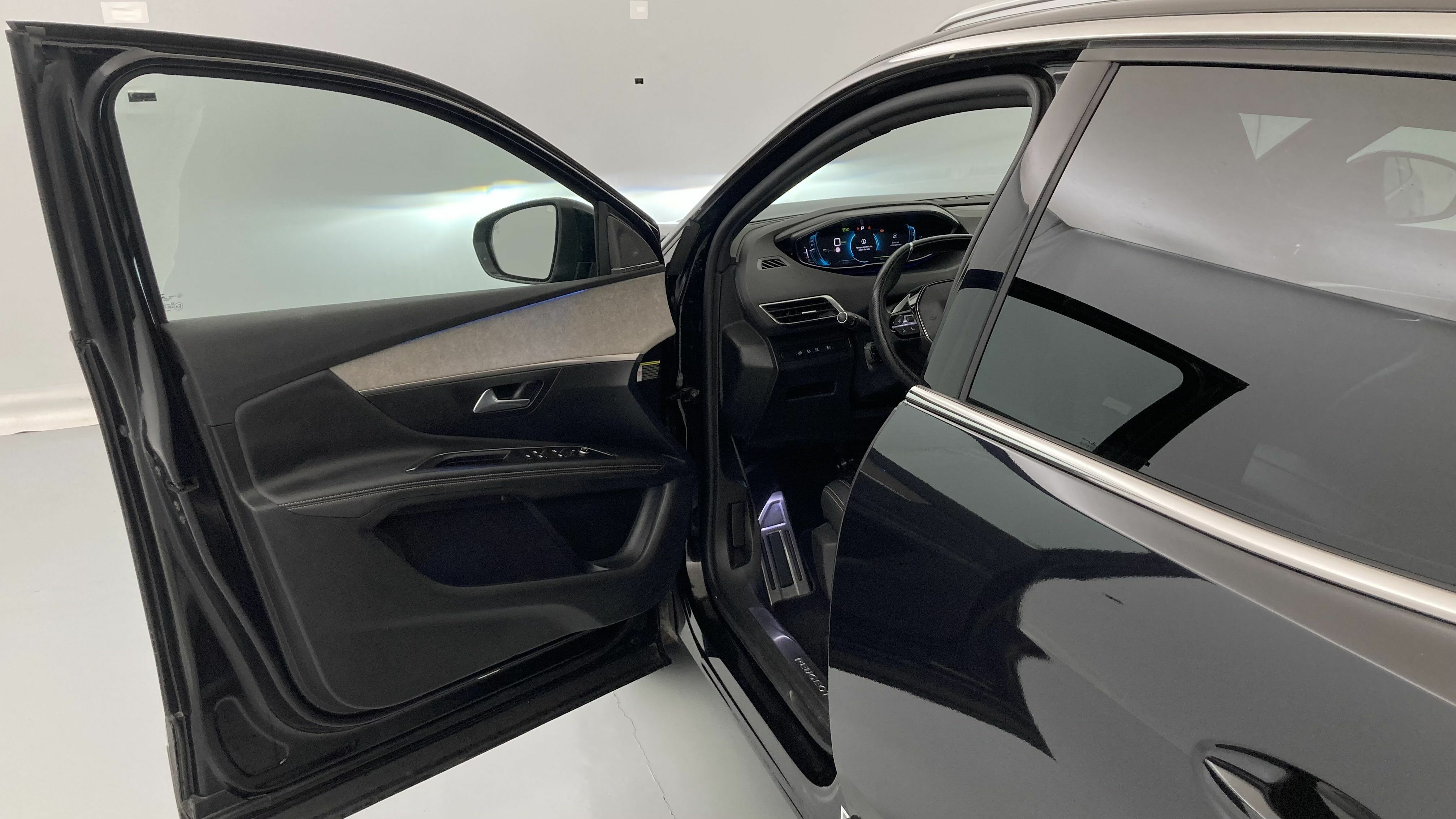 peugeot 3008 gt pack 1.6 HYBRID 300 EAT PHEV 2022 negro perla nera 8