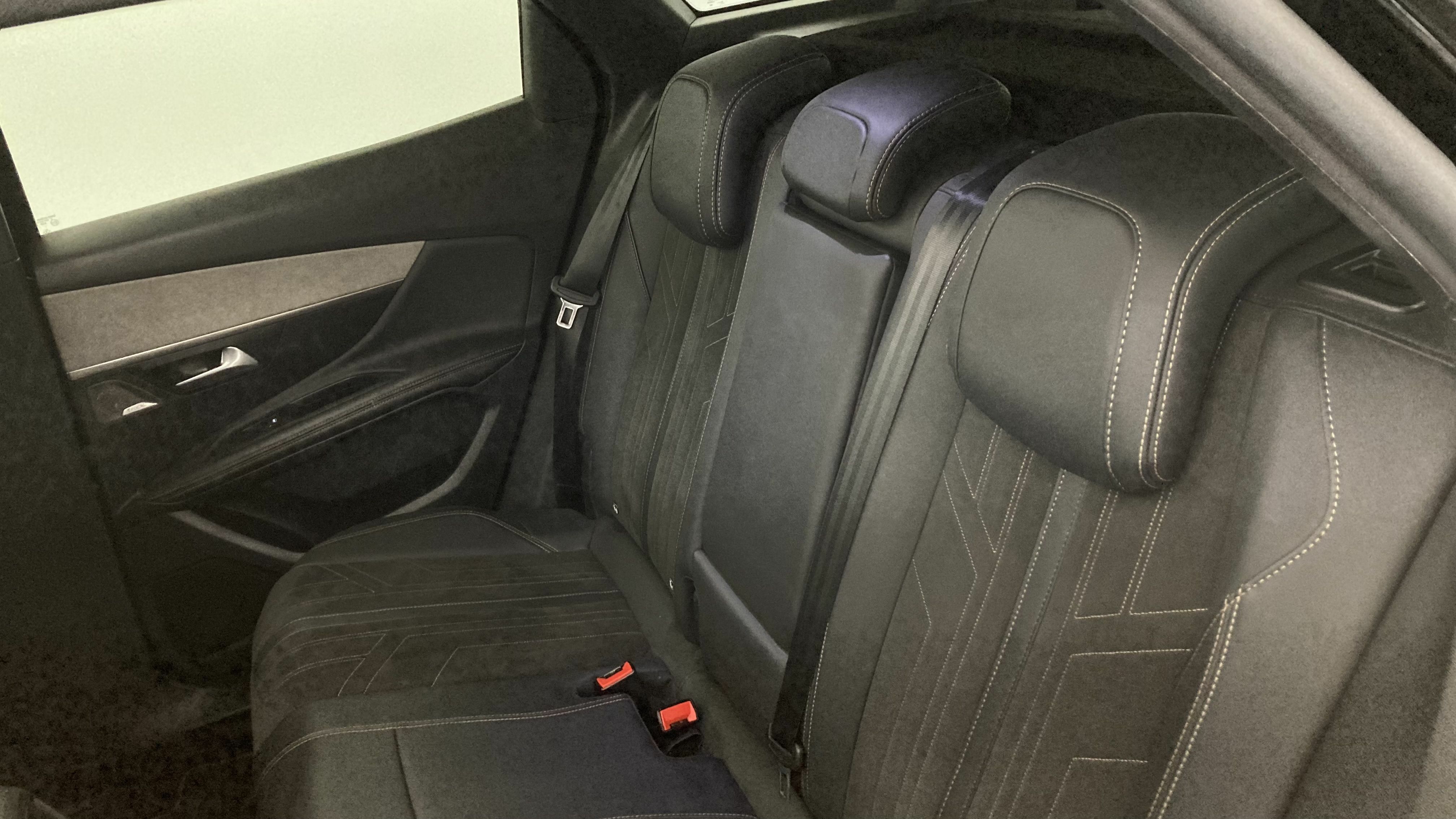 peugeot 3008 gt pack 1.6 HYBRID 300 EAT PHEV 2022 negro perla nera 16