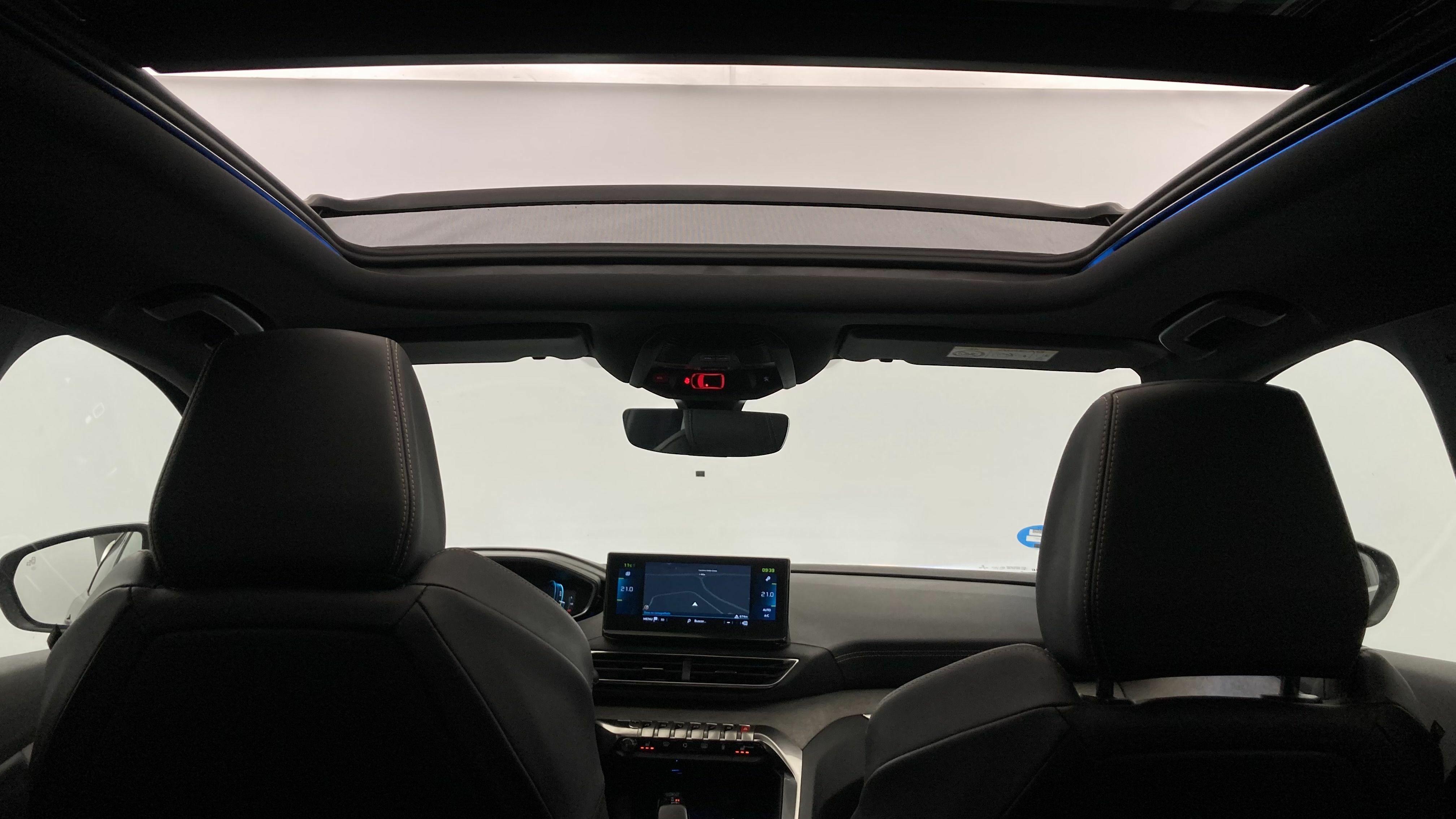 peugeot 3008 gt pack 1.6 HYBRID 300 EAT PHEV 2022 negro perla nera 32